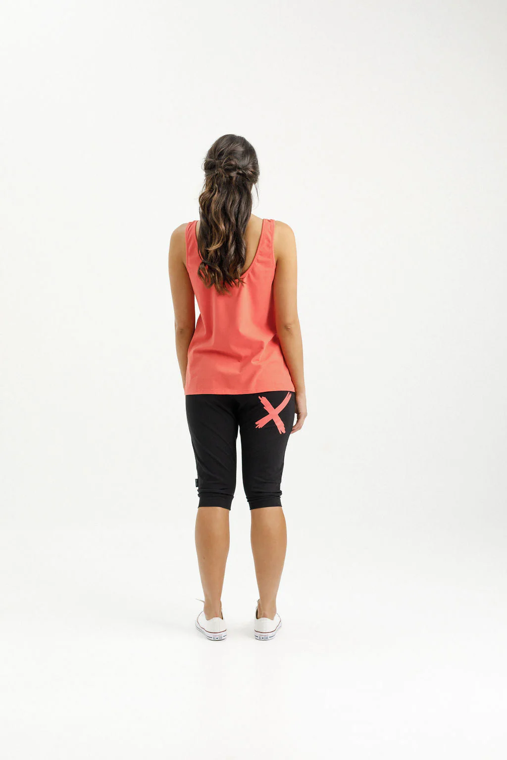 3/4 Apartment Pants  Berry X - Image 3