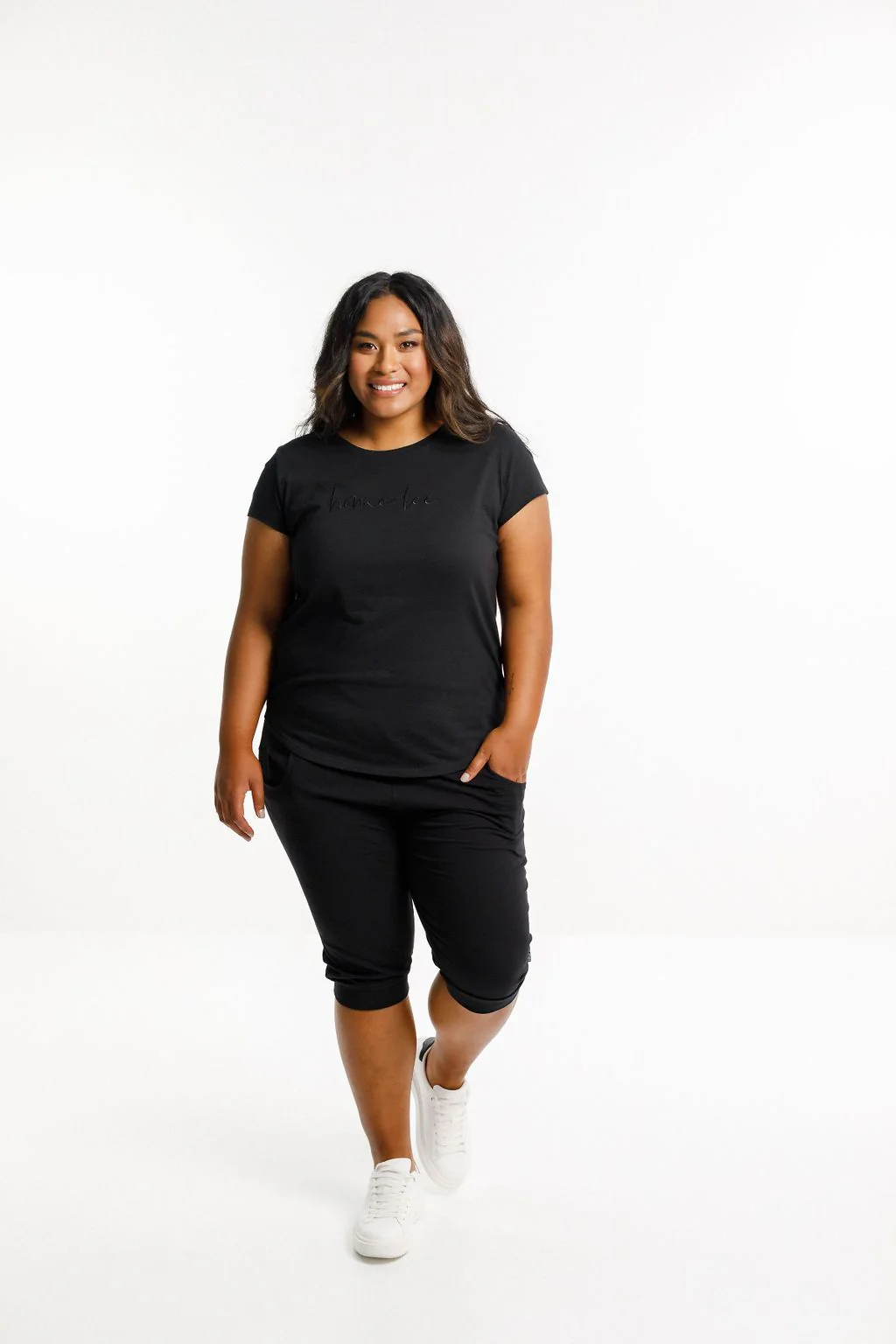 3/4 Apartment Pants - Black with Paper Plane X - Image 5