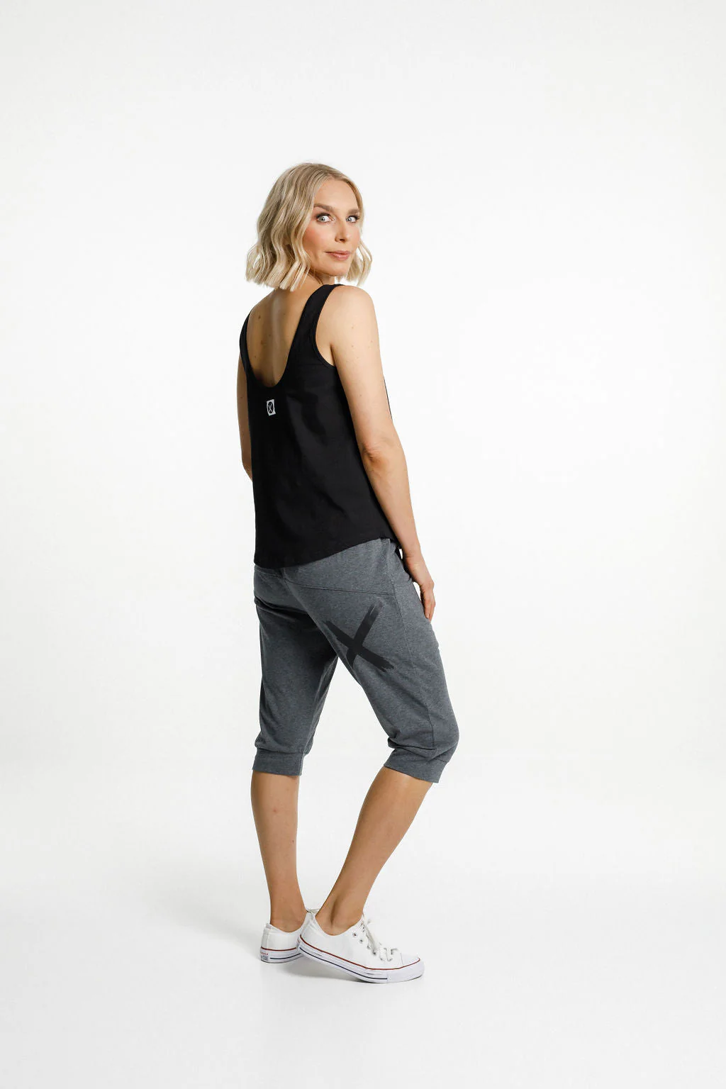 3/4 Apartment Pants In Charcoal - Black X - Image 3