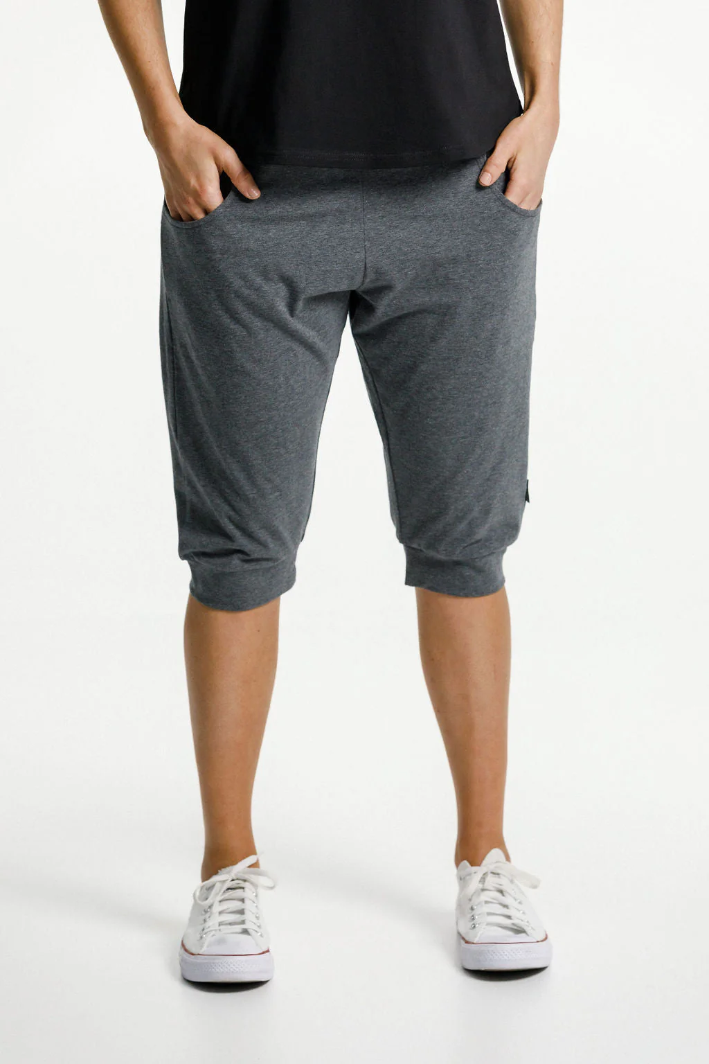 3/4 Apartment Pants In Charcoal - Black X - Image 4