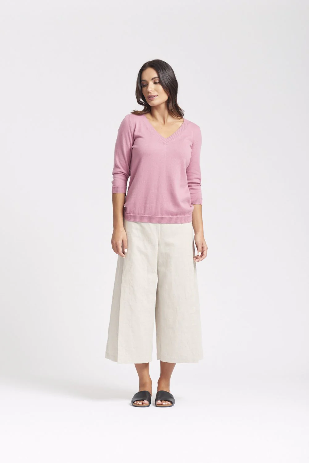 3/4 Sleeve V-Neck Top