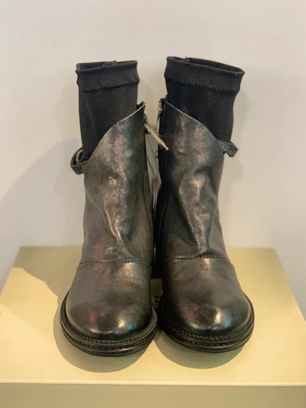As 98 Yoko Boot - Black - Image 2