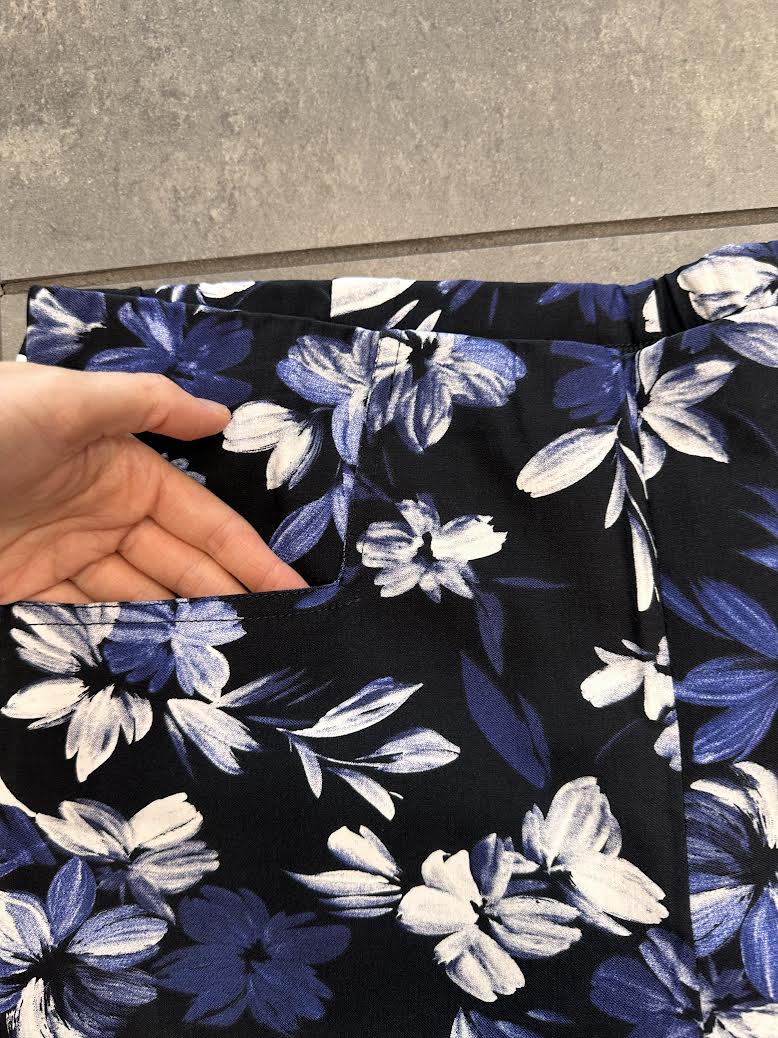 Bittermoon Golf Pant - Navy Flowers - Image 2