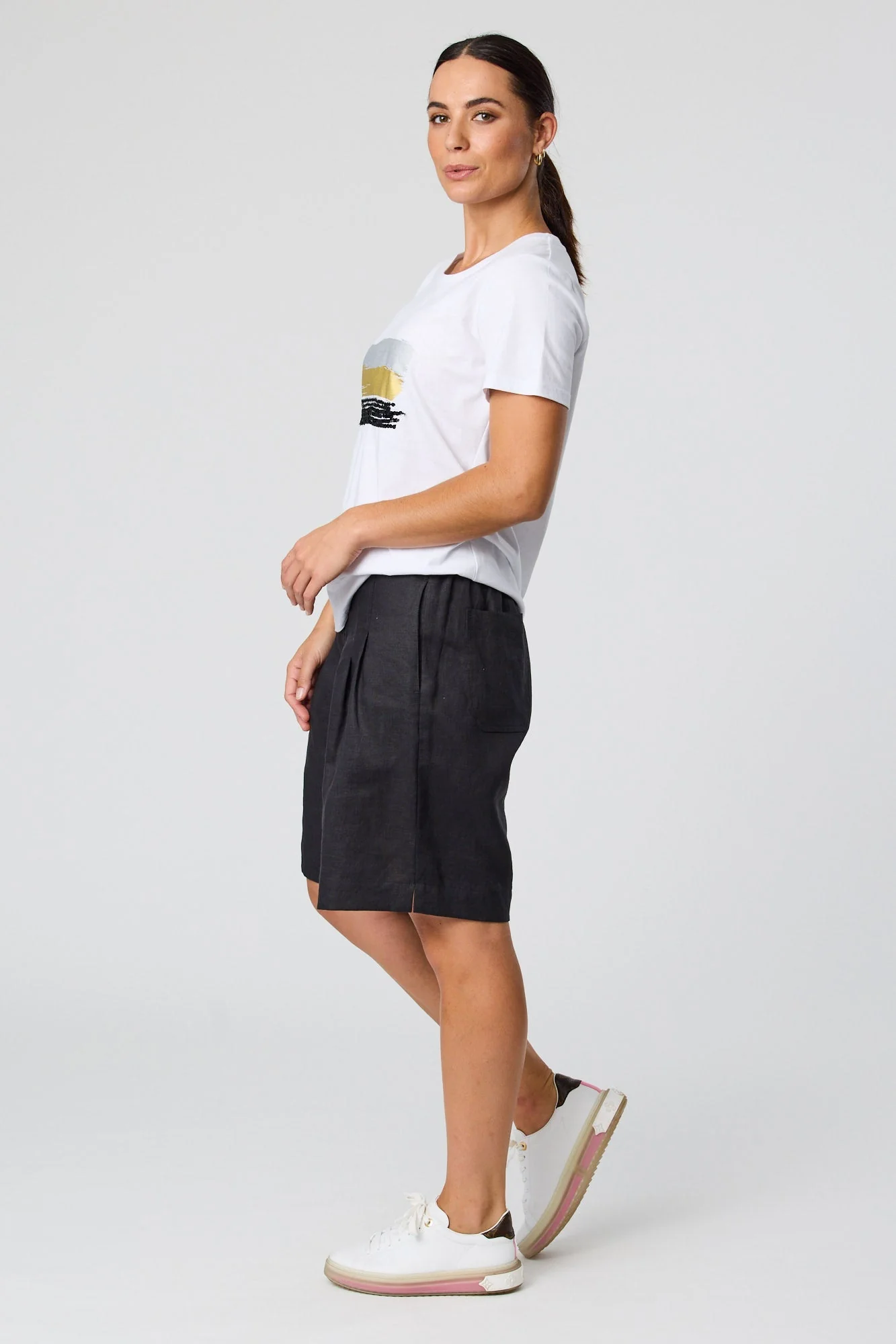 Blackstone Pleat Short - White - Image 3