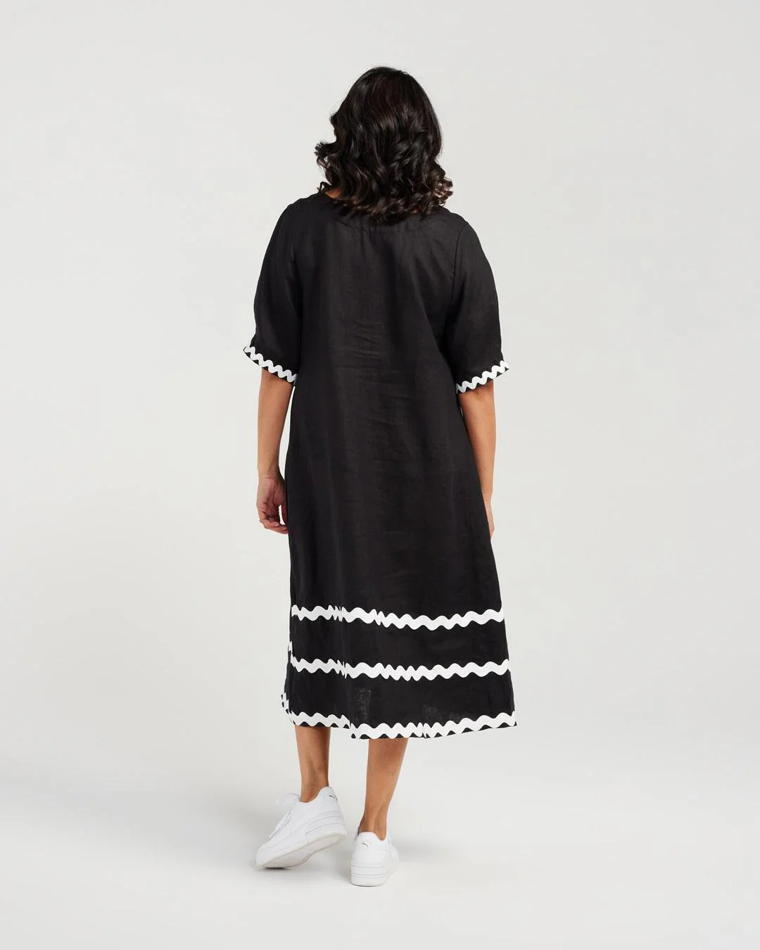 Blackstone Ric Rac Dres-Black - Image 3