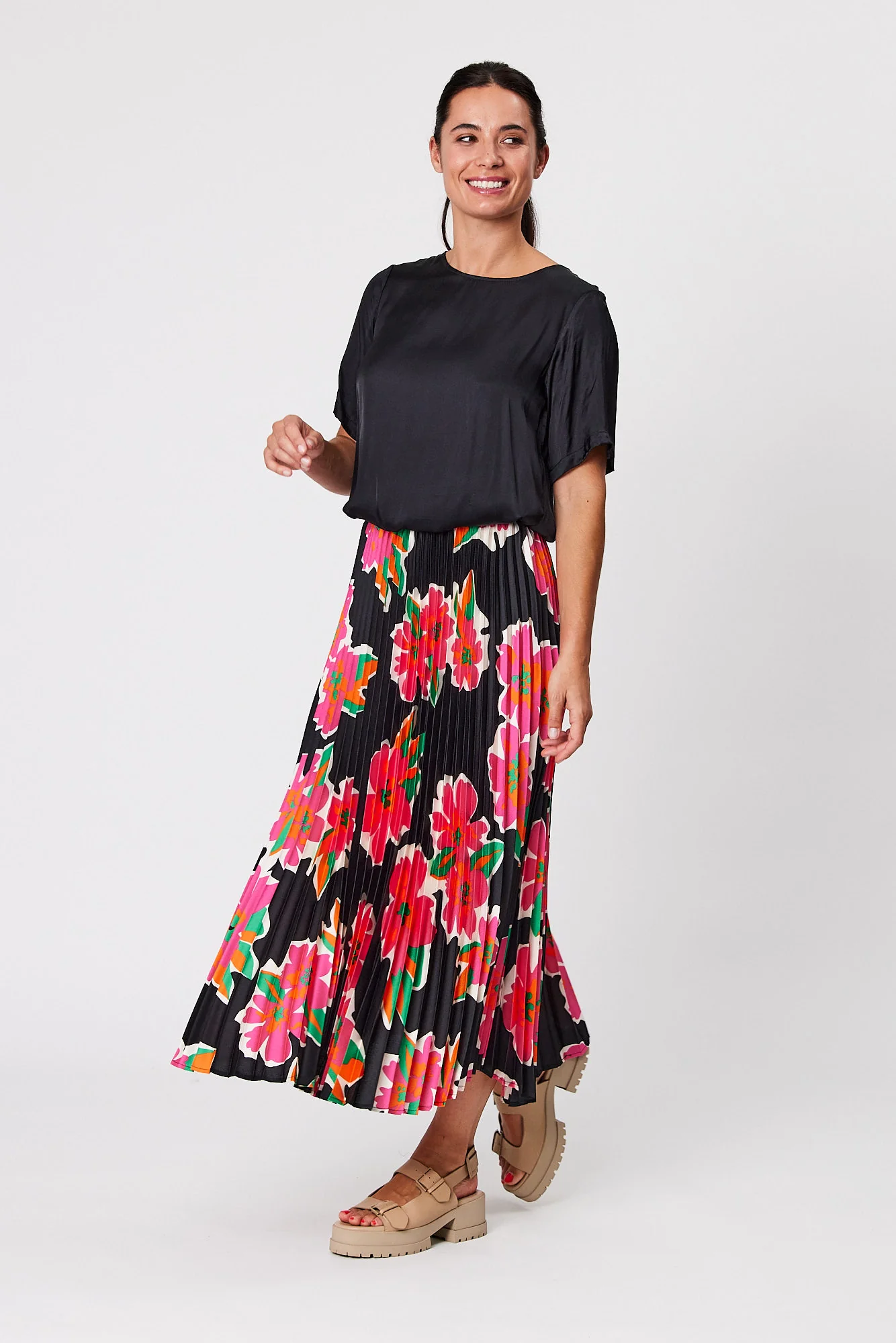 Blackstone Skirt Black - Image 4