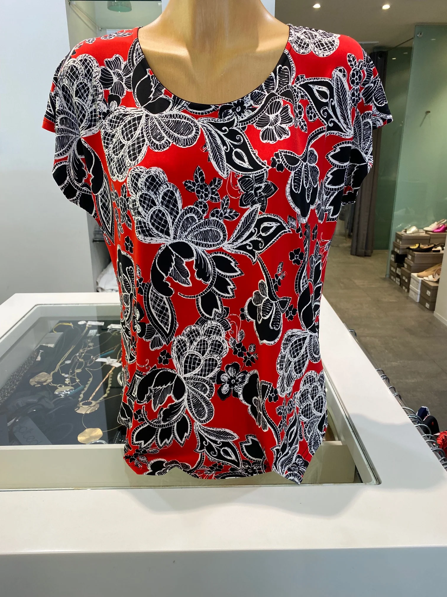 Bittermoon Scoop Top - Red