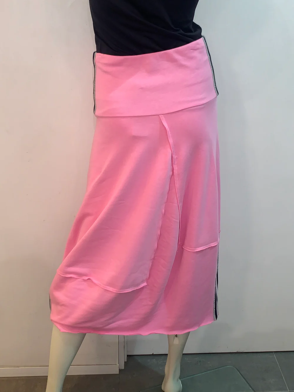 David Pond Sweatshirt Skirt Pink - Image 2