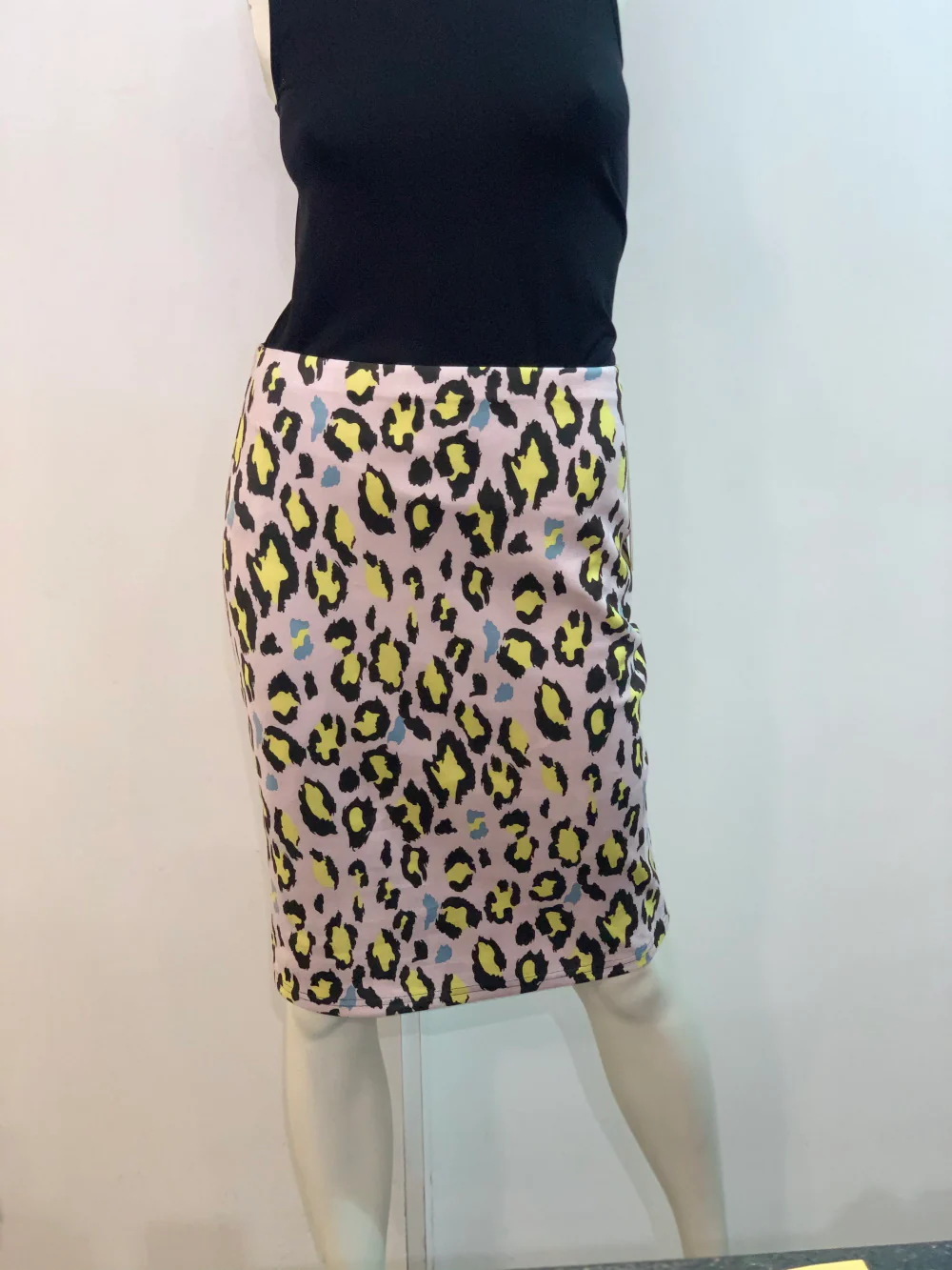 David Pond Skinny Skirt - Image 2
