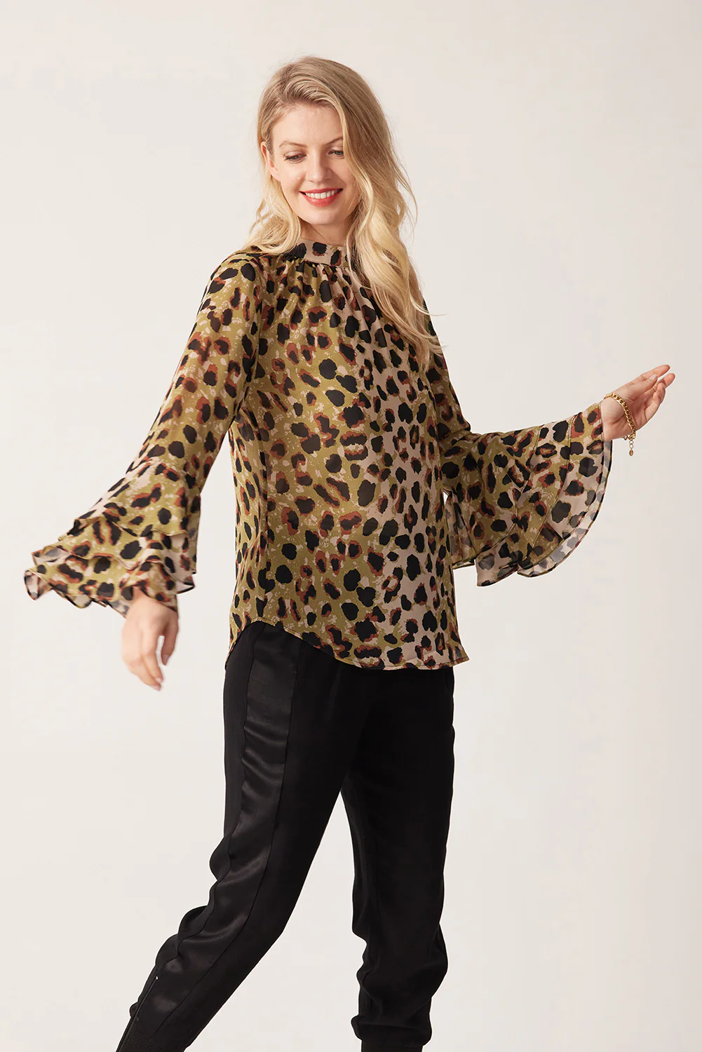 Lemon Tree Danika Blouse And Singlet Sage Leopard - Image 3