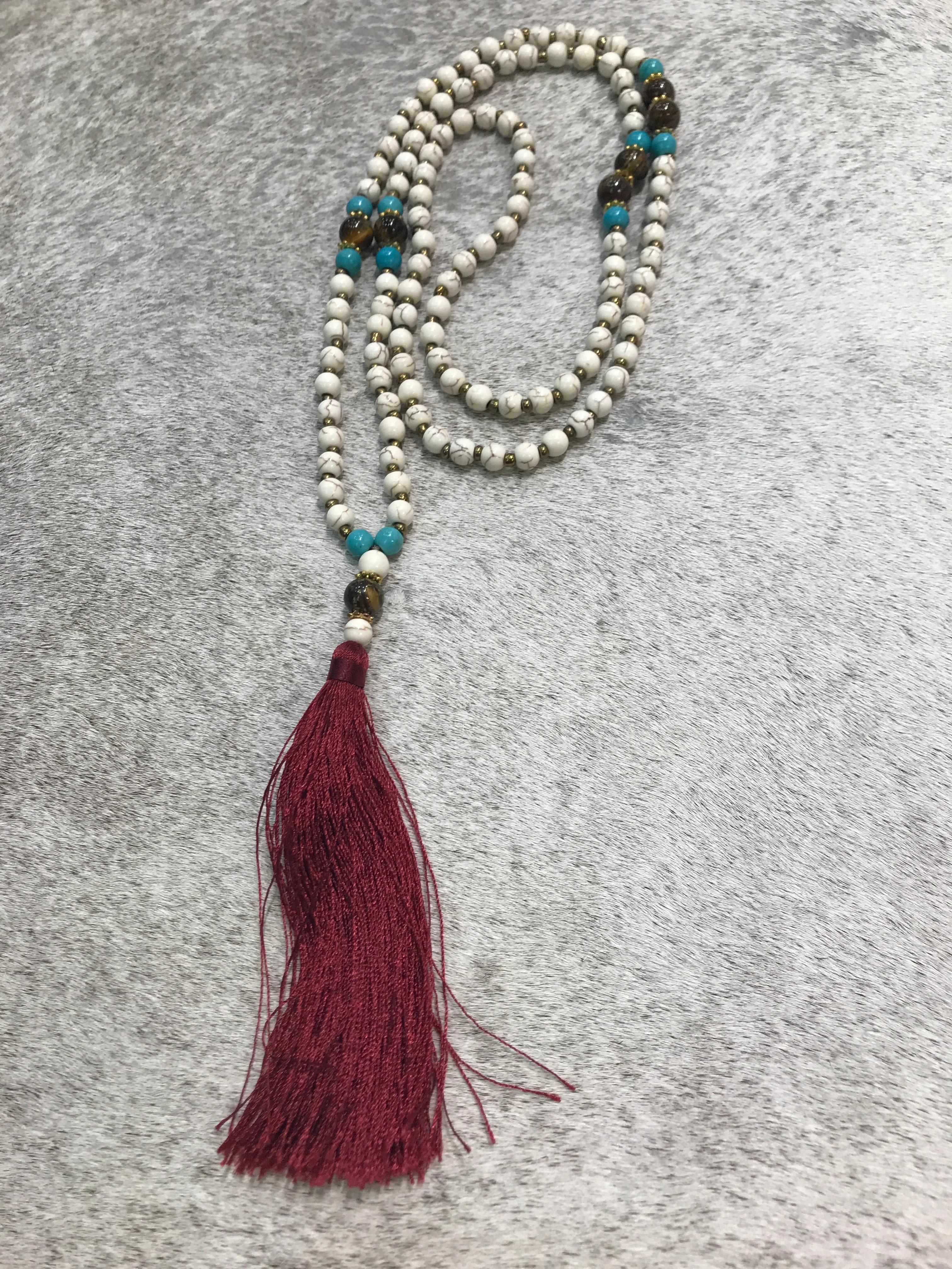 Mrs Pretty Boho Necklace - red - Image 2