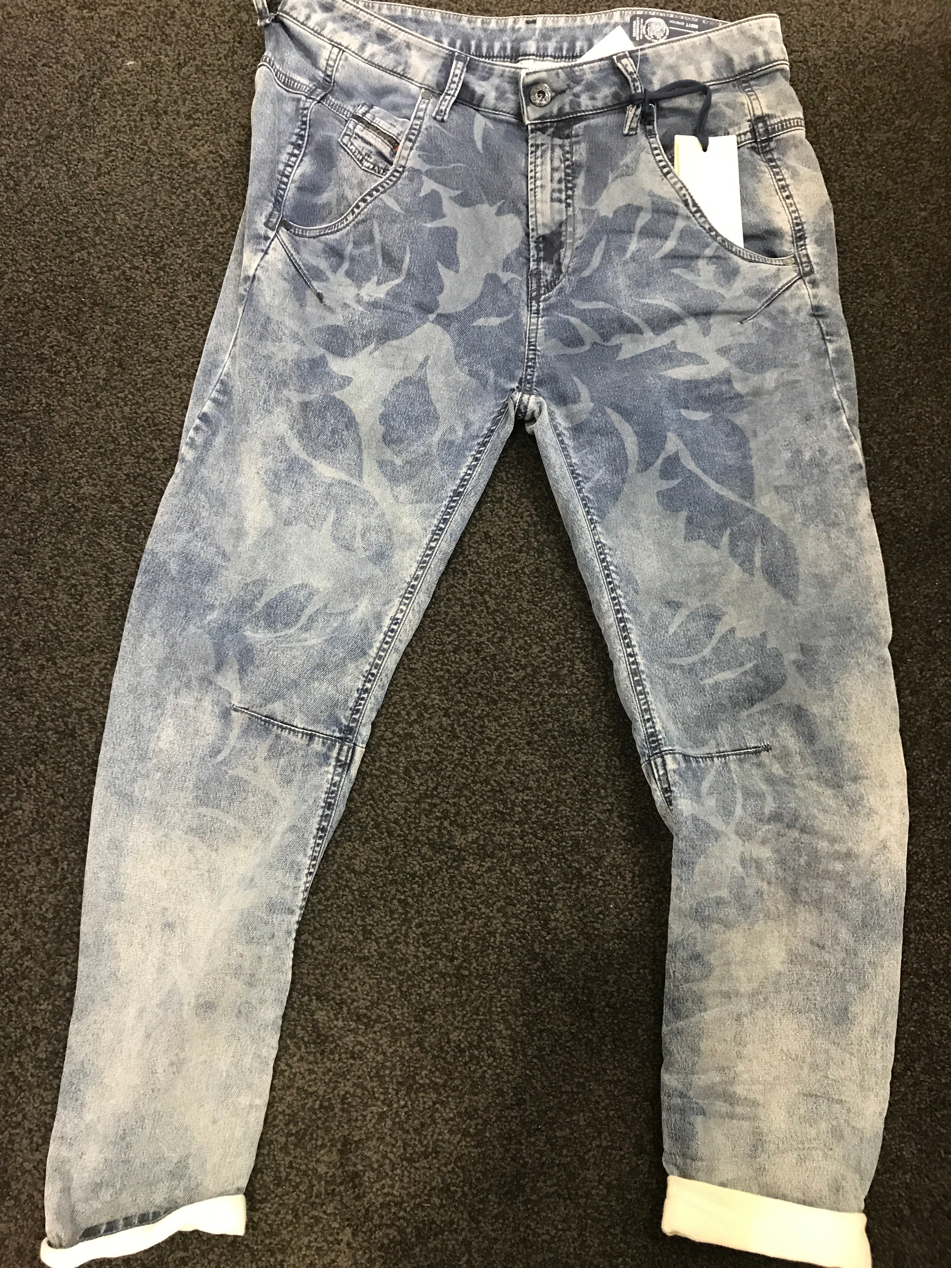 Diesel Fayza Ne Jean