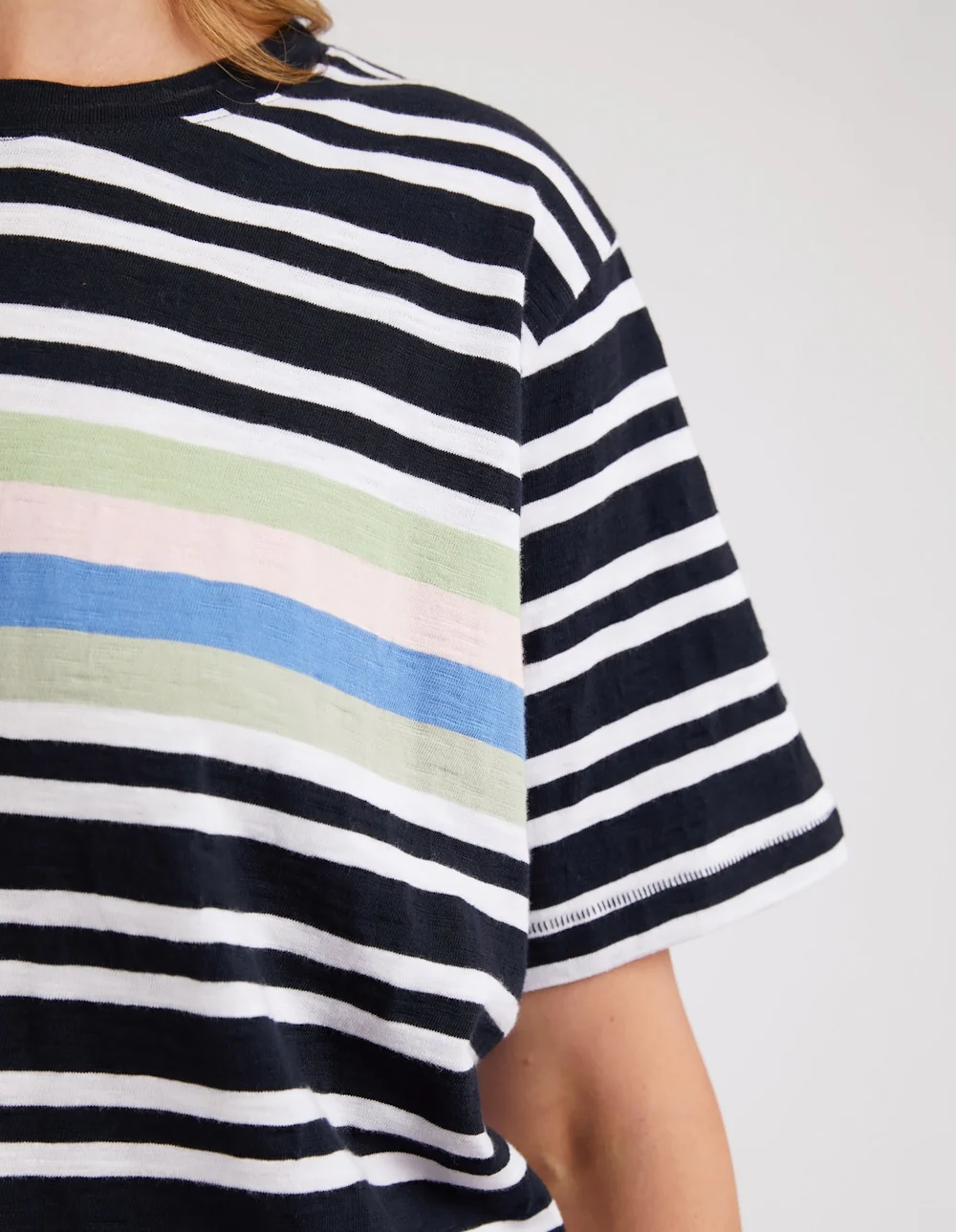 Elm Aligner Tee - Navy - Image 3