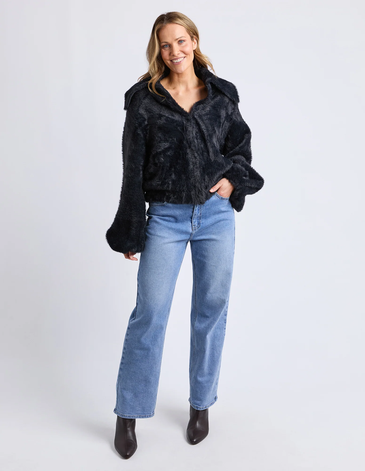 Elm Bronwyn Cardigan - Image 4