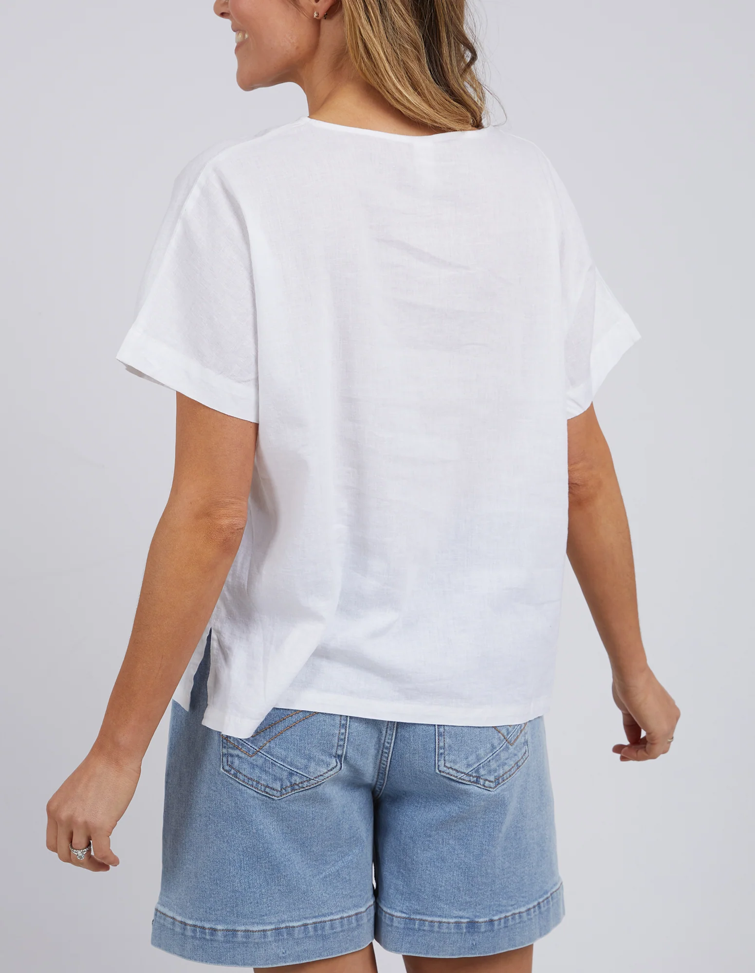 Elm Curtis Woven Tee - White - Image 3