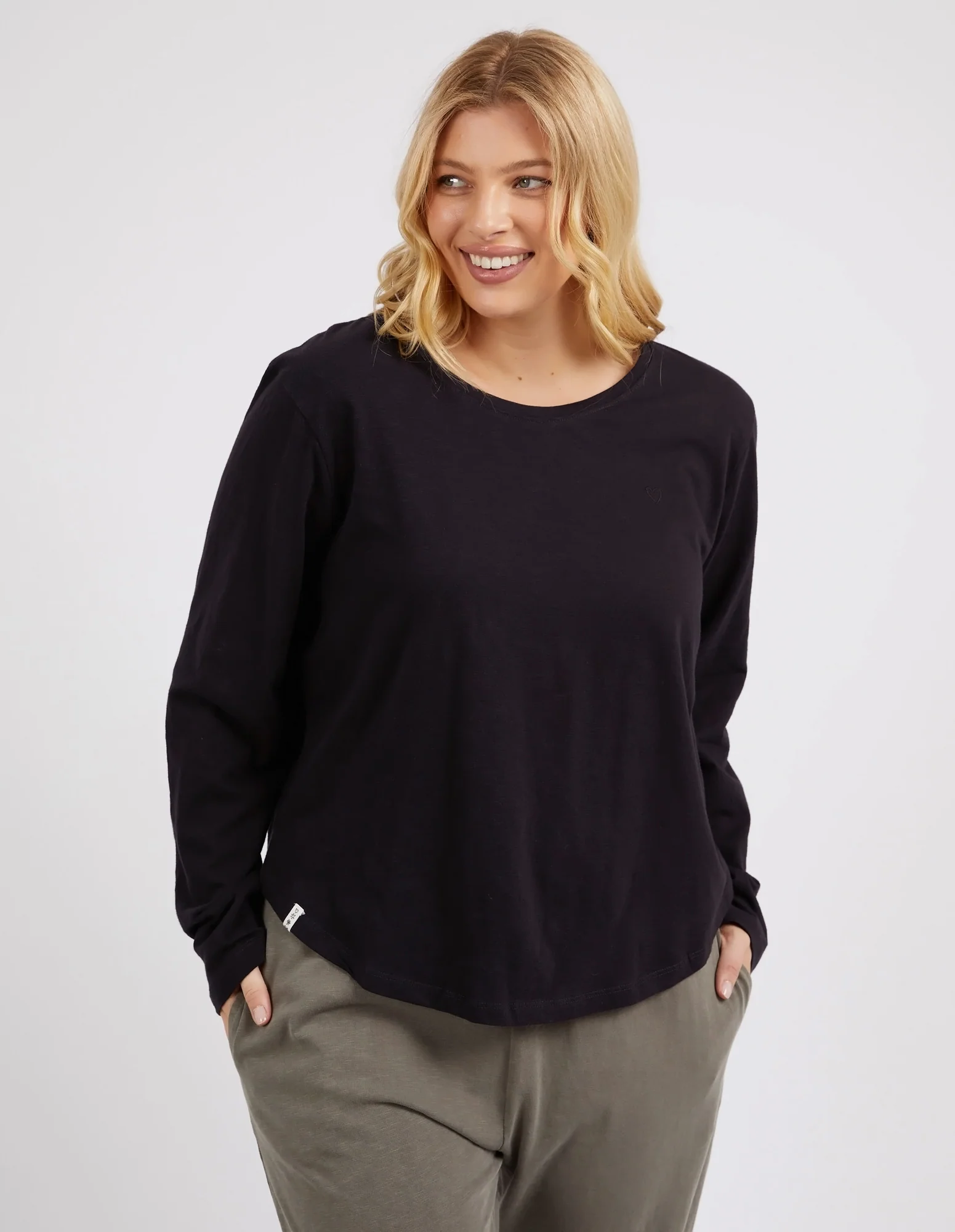 Elm Everyday L/S Tee - Black - Image 2