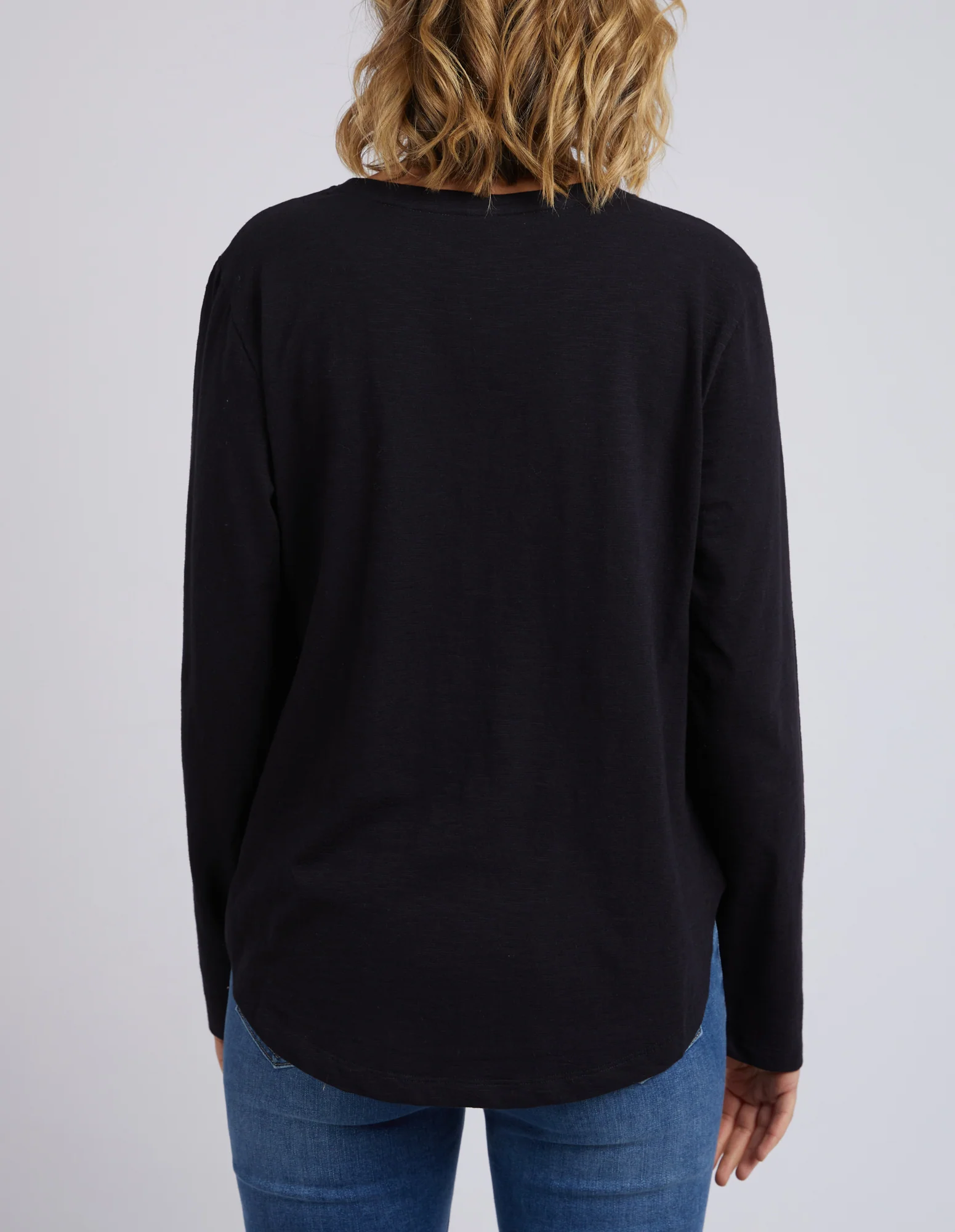 Elm Everyday L/S Tee - Black - Image 5