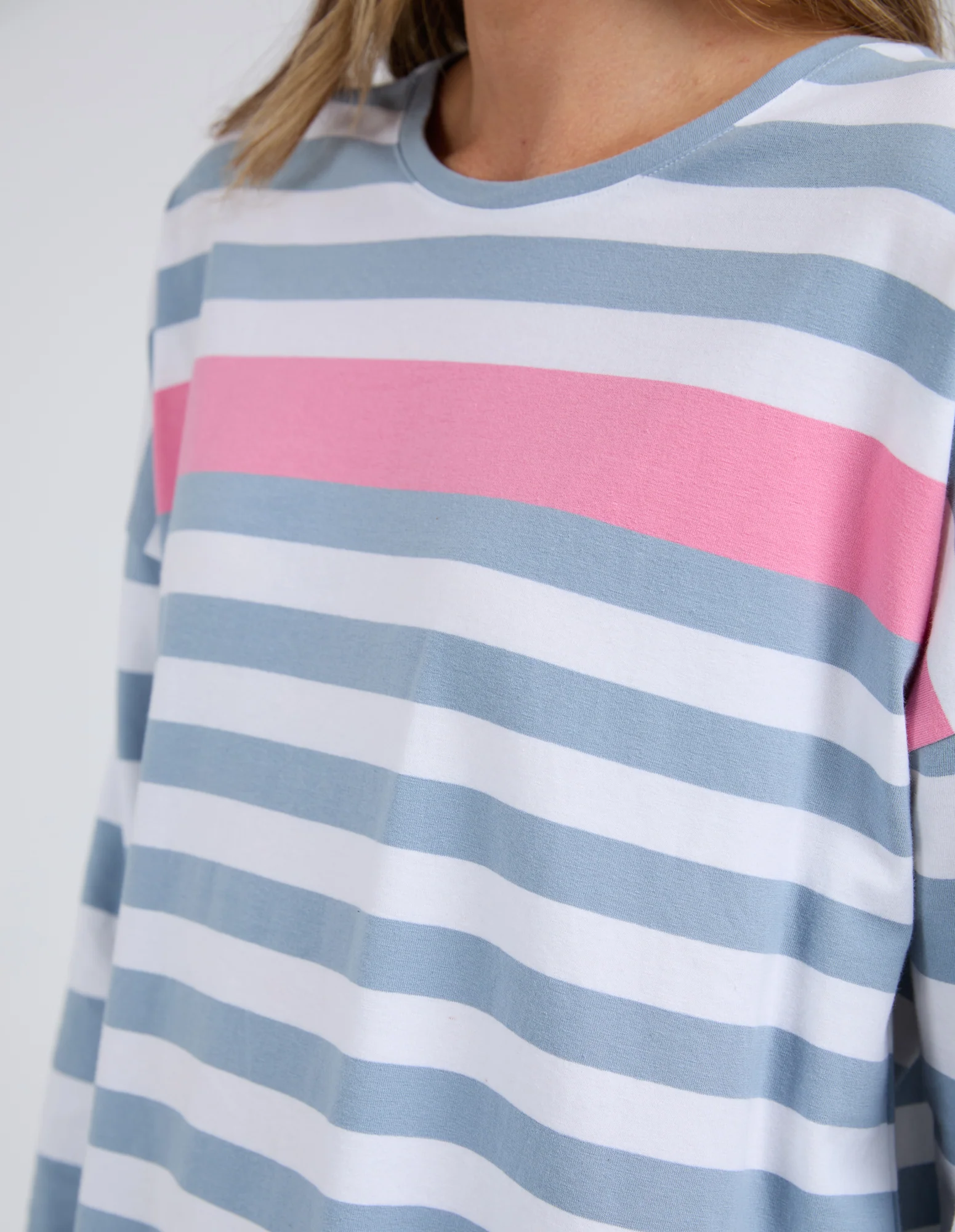 Elm Queue L/S Tee - Steel - Image 2