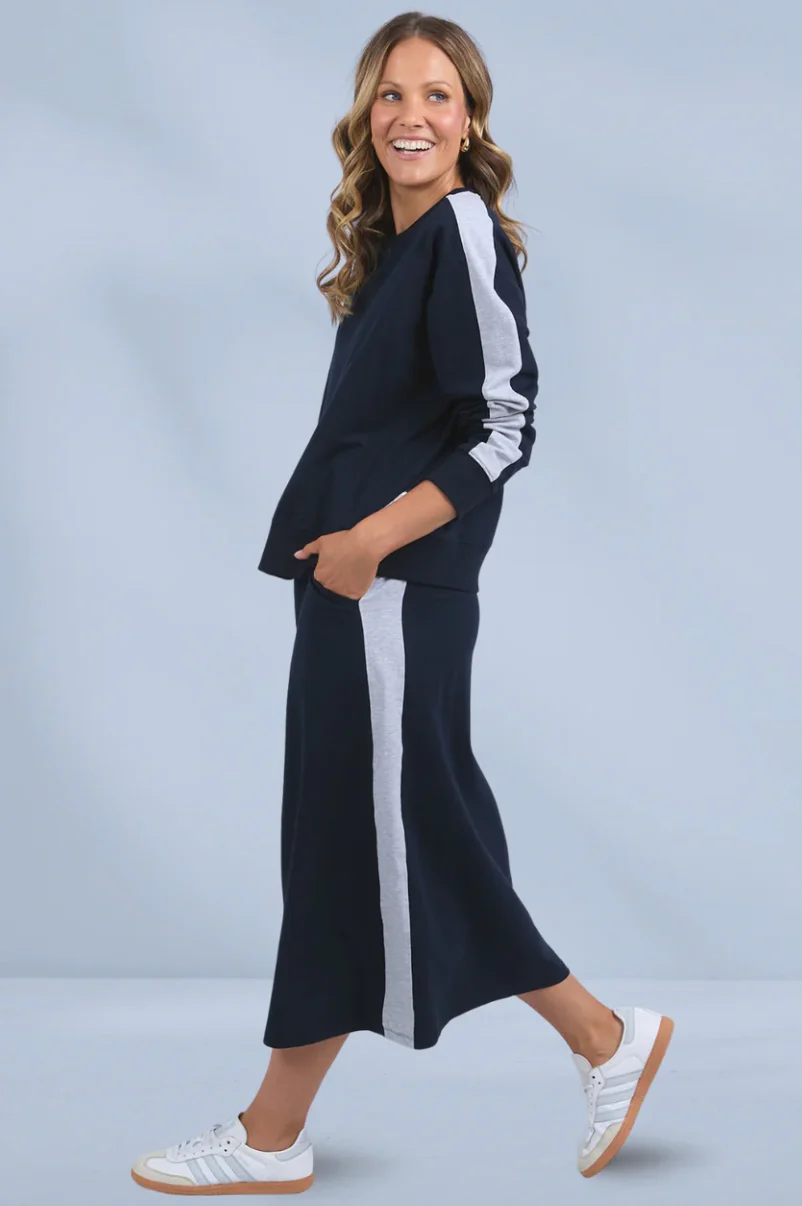 Elm Sloane Crew - Navy - Image 4