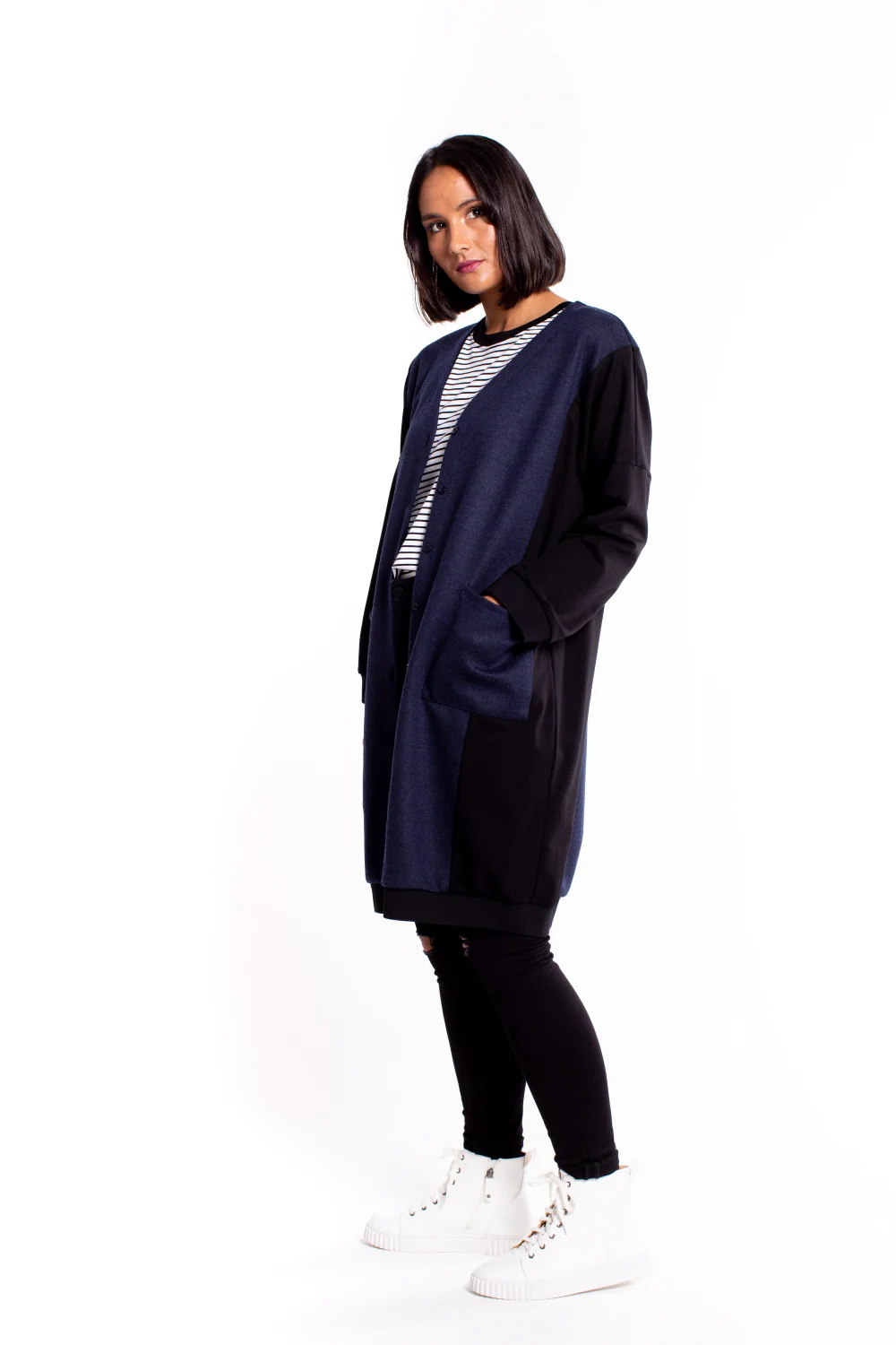 Et Alia Felix Cardi - Ink Black - Image 3