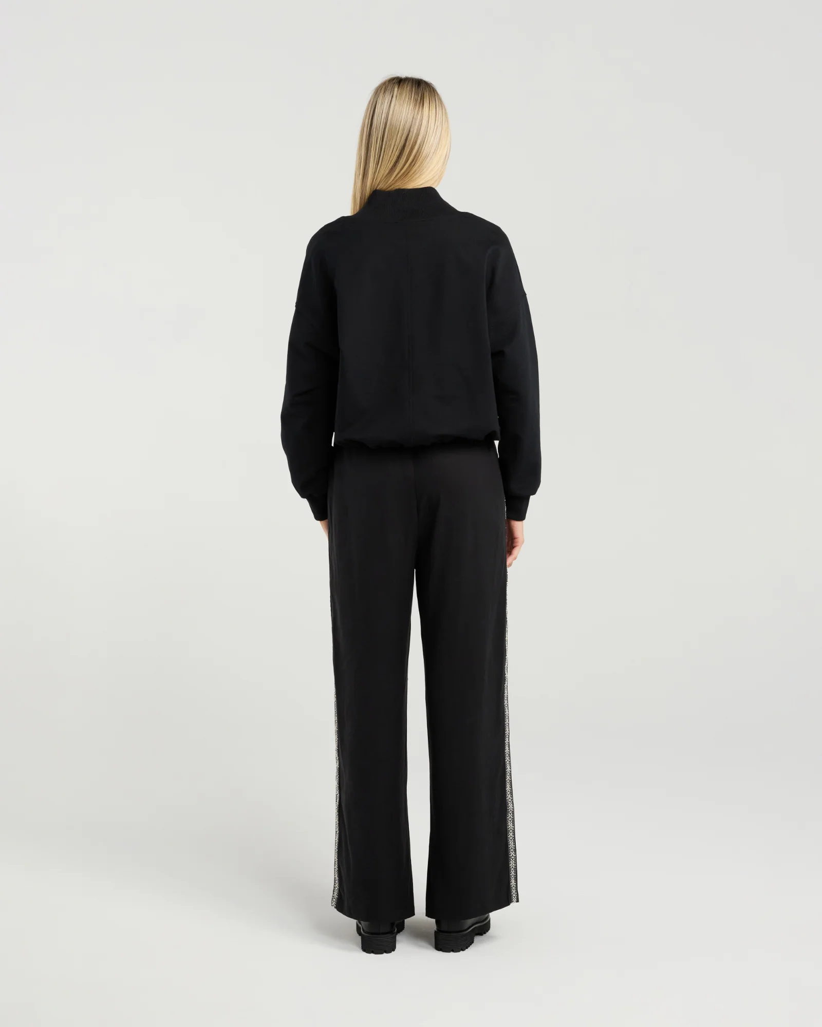 Et Alia Juno Wrap Black - Image 3