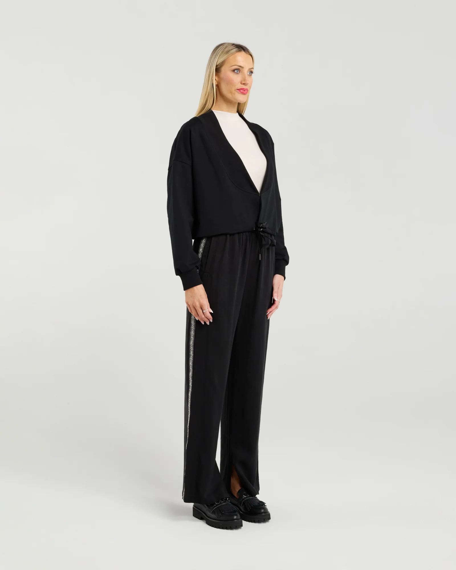 Et Alia Juno Wrap Black - Image 5