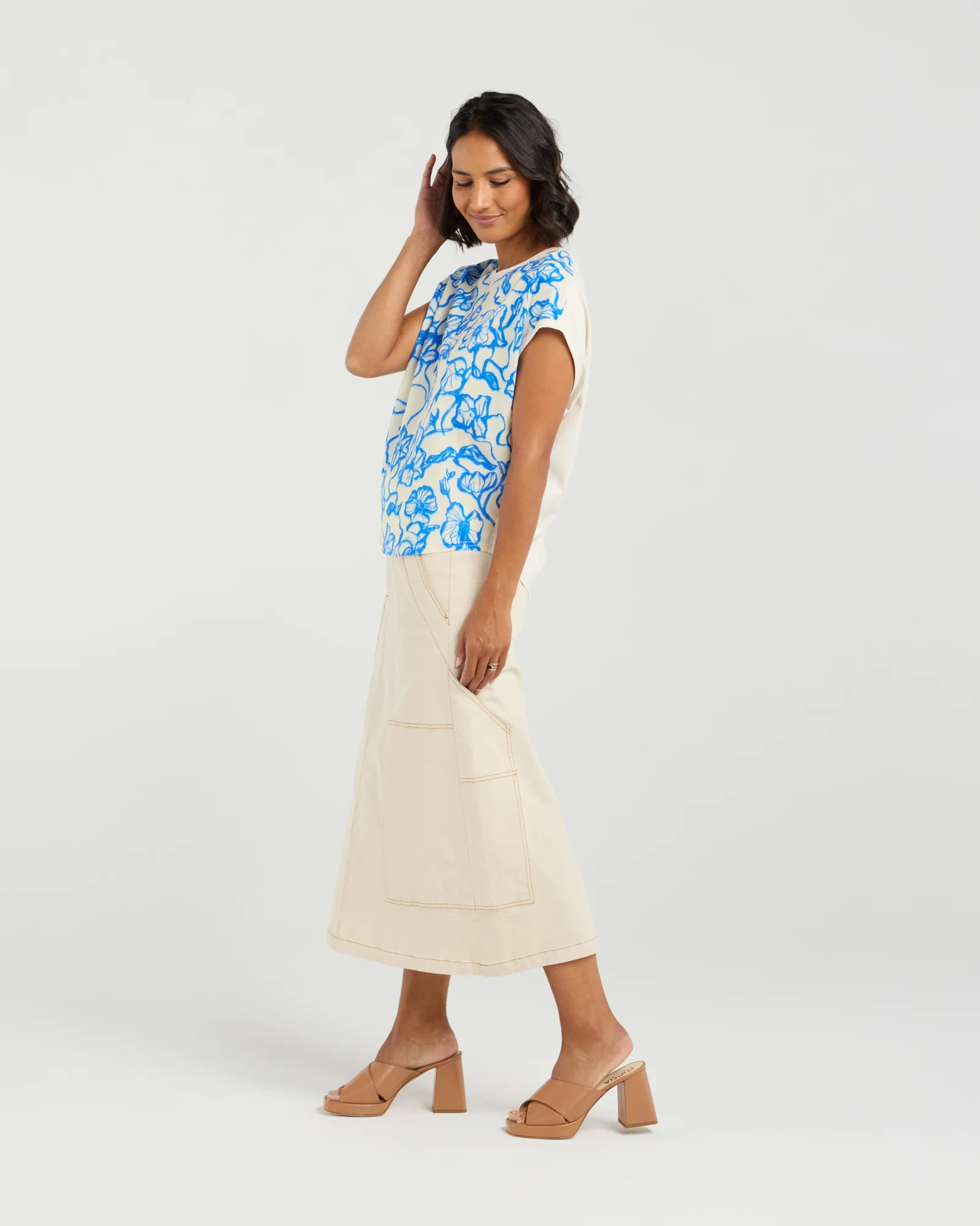 Et Alia Tatum Top - Flowerbomb Blue - Image 4