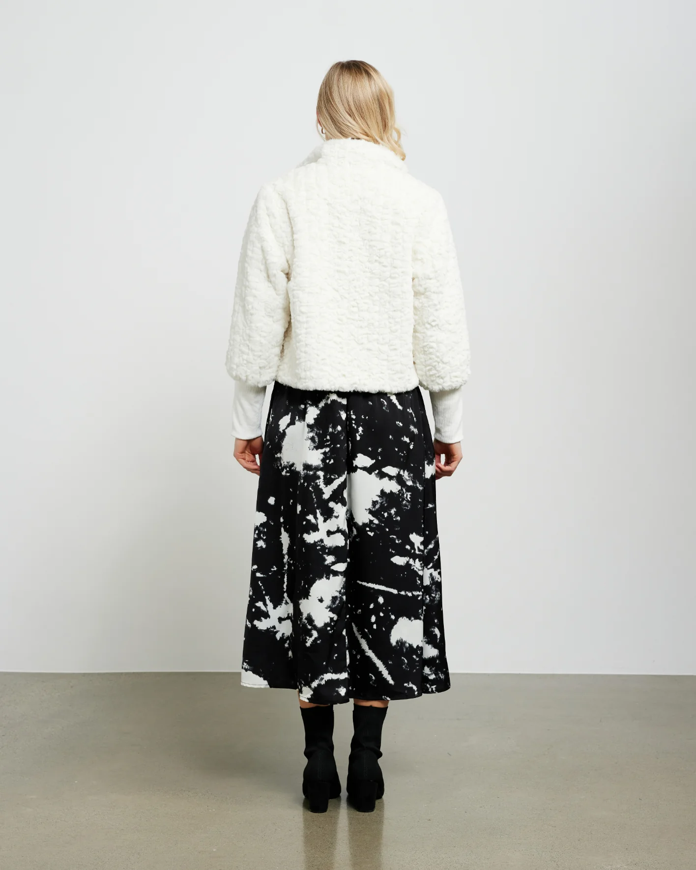 Et Alia Vintage Fur Jacket - Ivory - Image 5