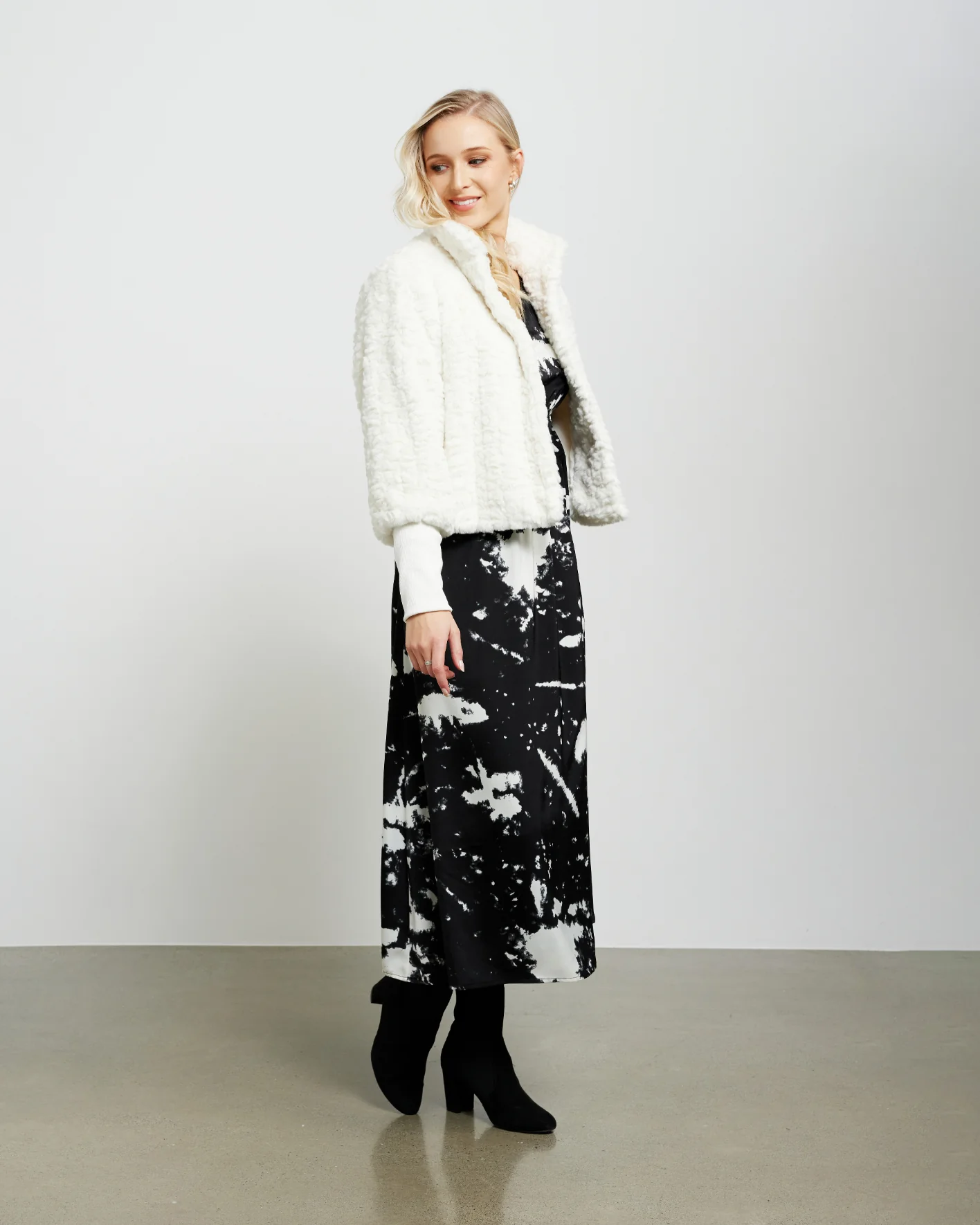 Et Alia Vintage Fur Jacket - Ivory - Image 7