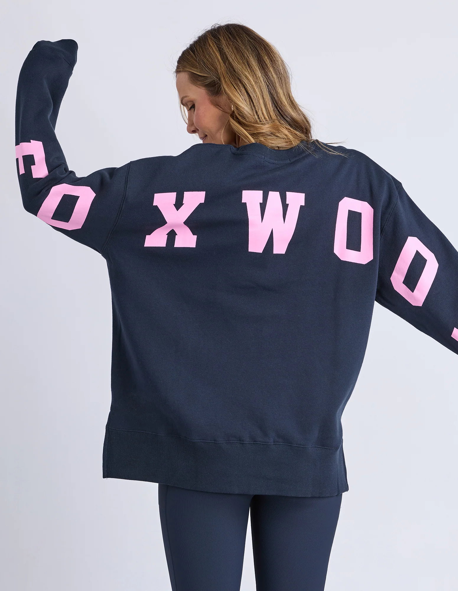 Foxwood Interval Crew - Navy/ Neon Pink - Image 3