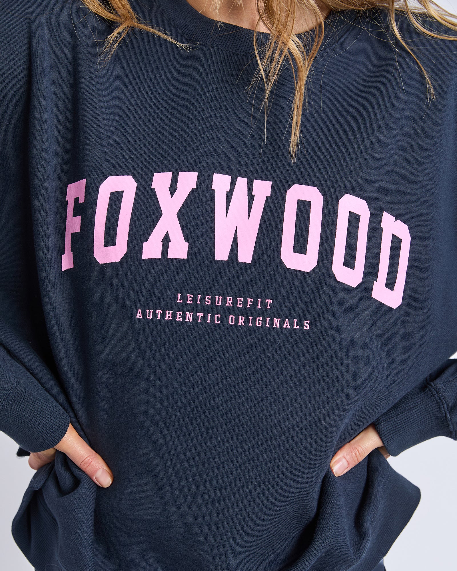 Foxwood Interval Crew - Navy/ Neon Pink - Image 5