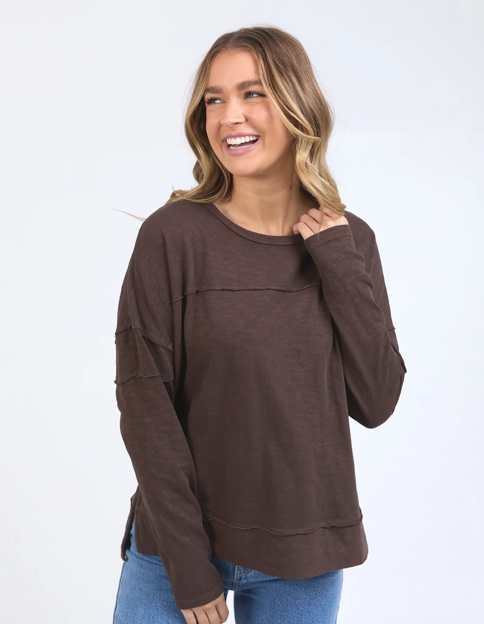 Foxwood Jayne Throw On Top - Coffee