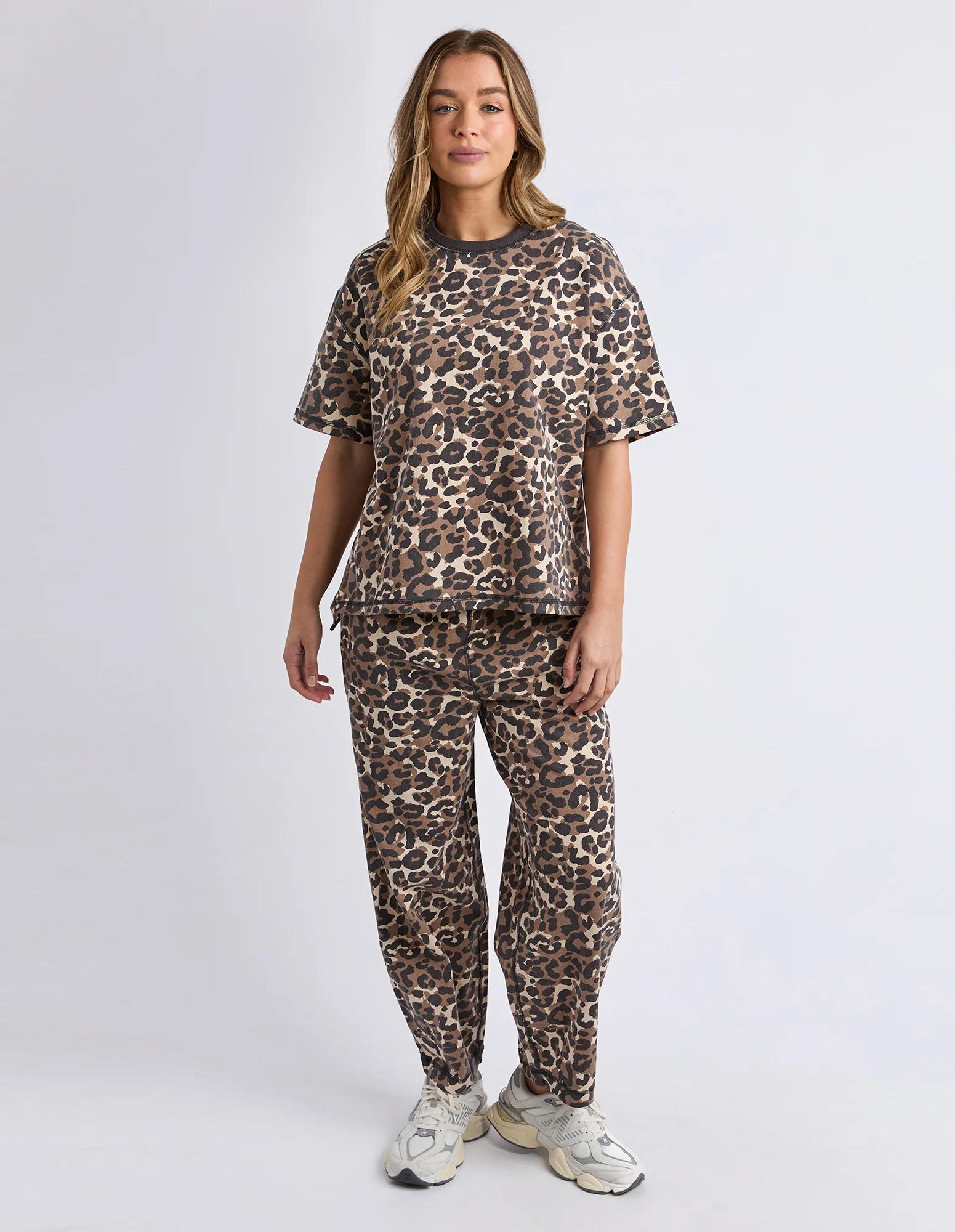 Foxwood Leopard Days Tee - Image 3