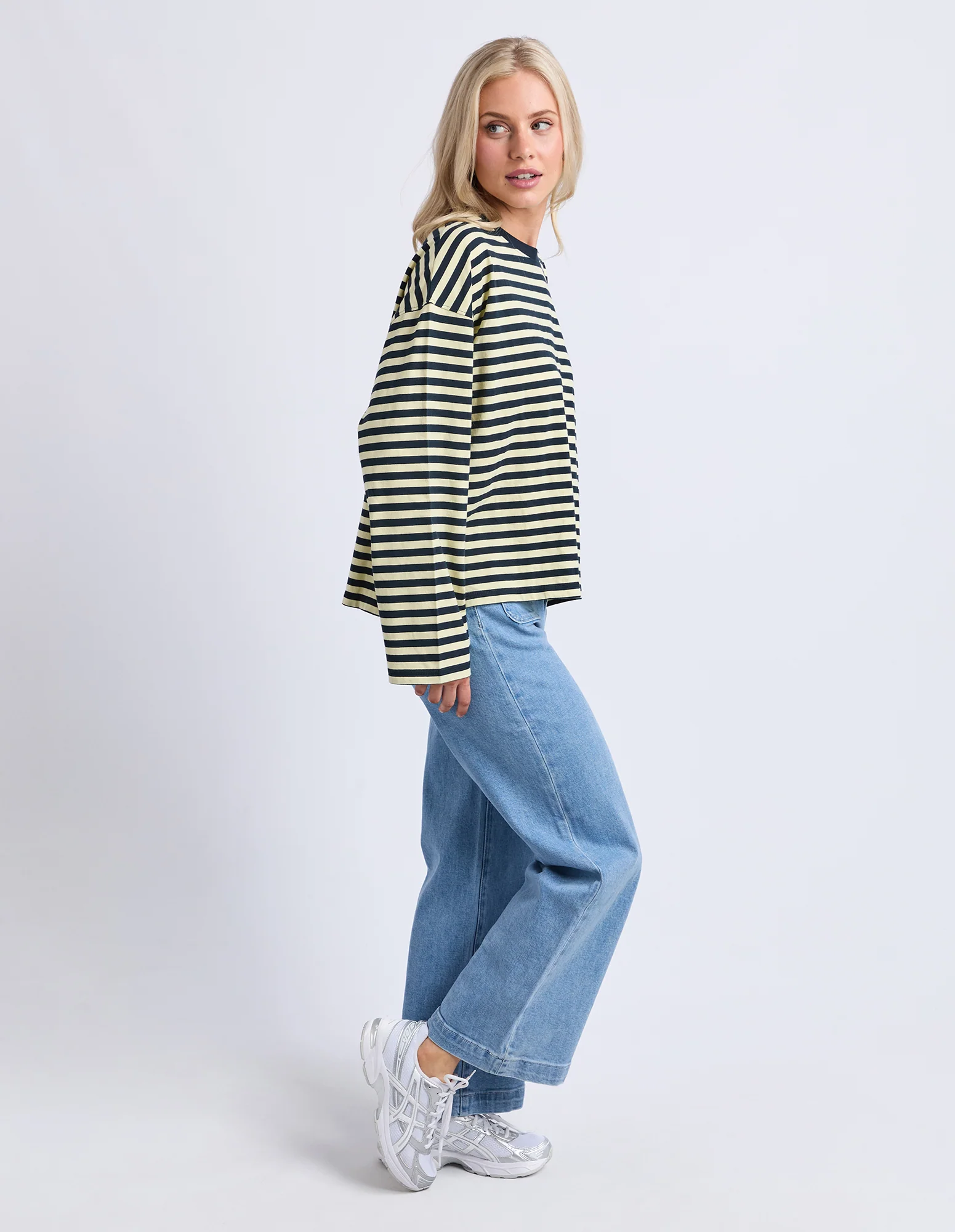 Foxwood Lola Crew Navy - Image 5