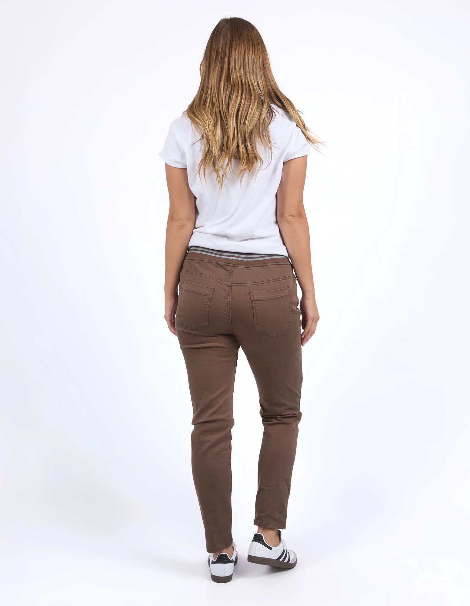 Foxwood Sylvia Jogger - Image 3