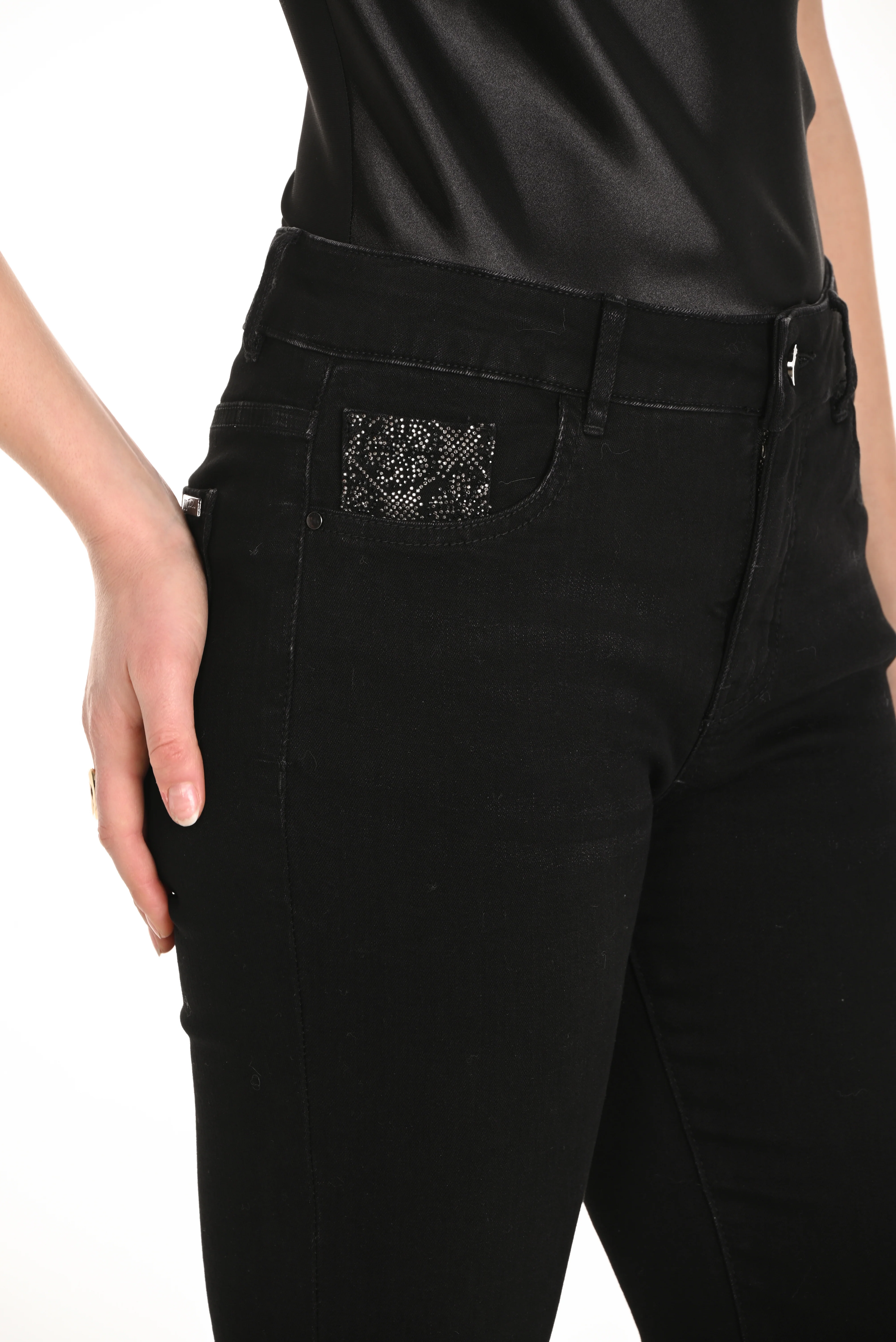 Frank Lyman Skinny Jeans - Image 5