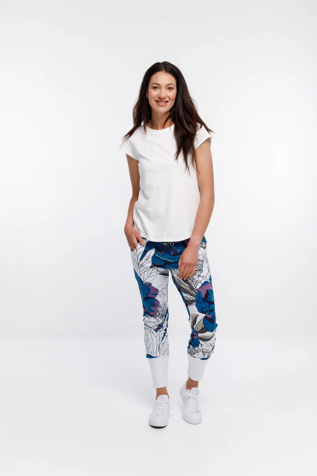 Home Lee Apartment Pants-Blue /White Peonie Print - Image 3
