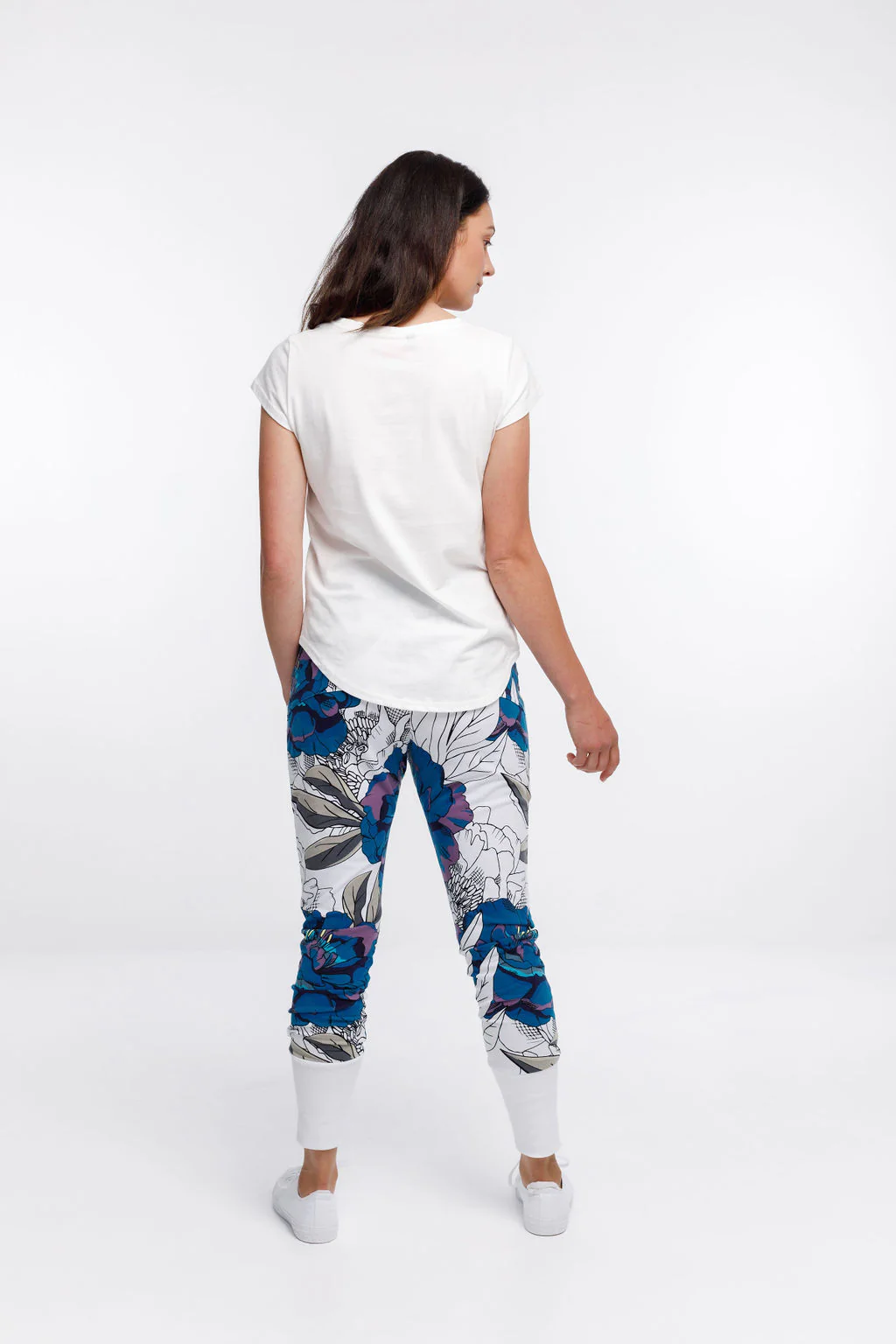 Home Lee Apartment Pants-Blue /White Peonie Print - Image 4