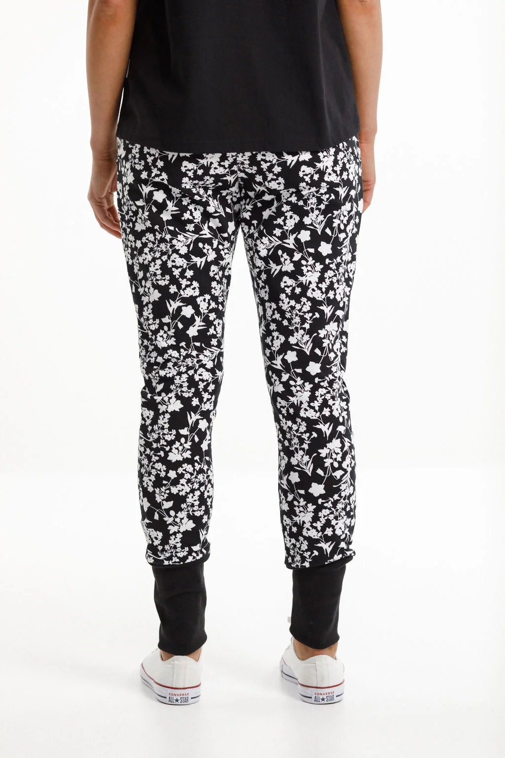 Home Lee Apartment Pants - Winter - Bouquet Print - Image 4