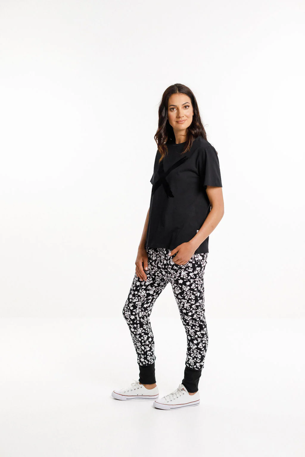 Home Lee Apartment Pants - Winter - Bouquet Print - Image 5