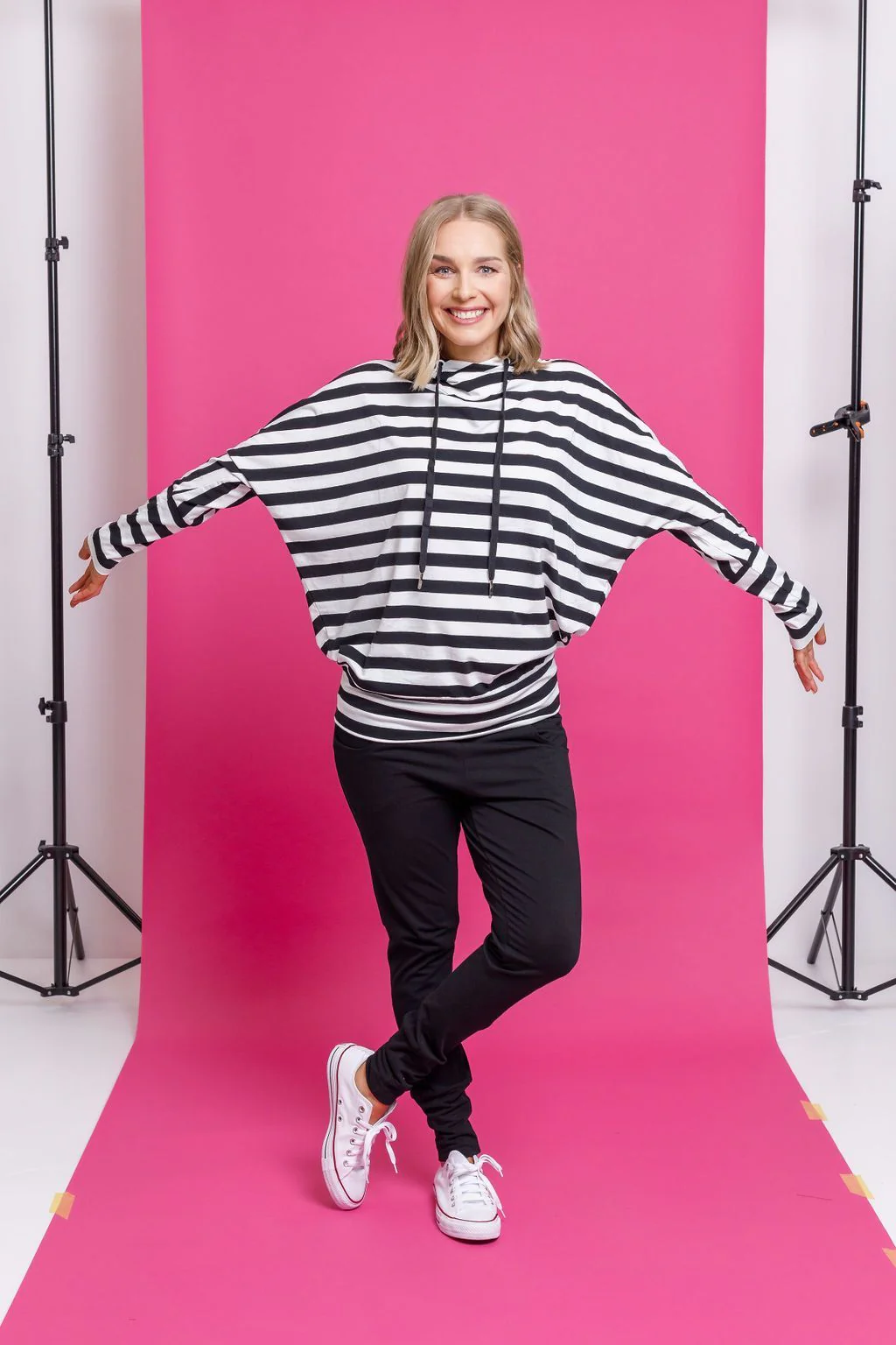 Home Lee Ellen Tee Hooded Top - Image 6