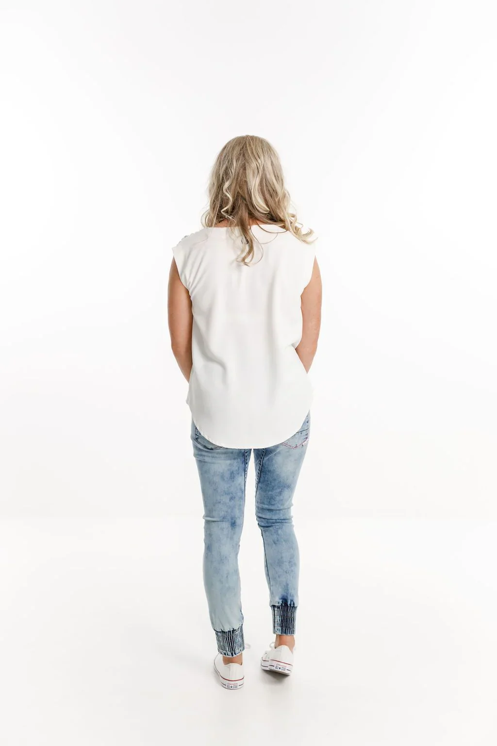 Home Lee Weekender Jeans - Snow Wash - Image 10