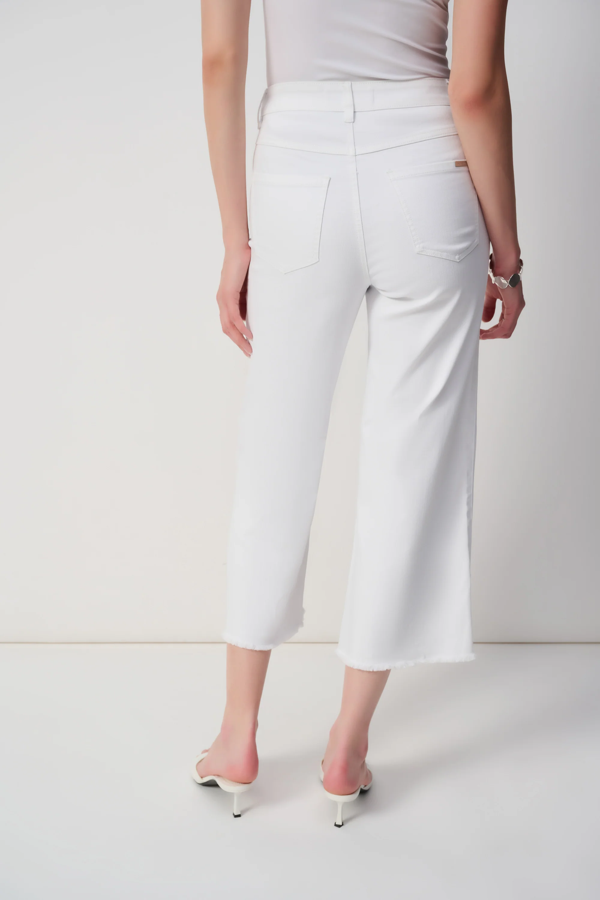Joseph Ribkoff Culotte Jeans - Image 10