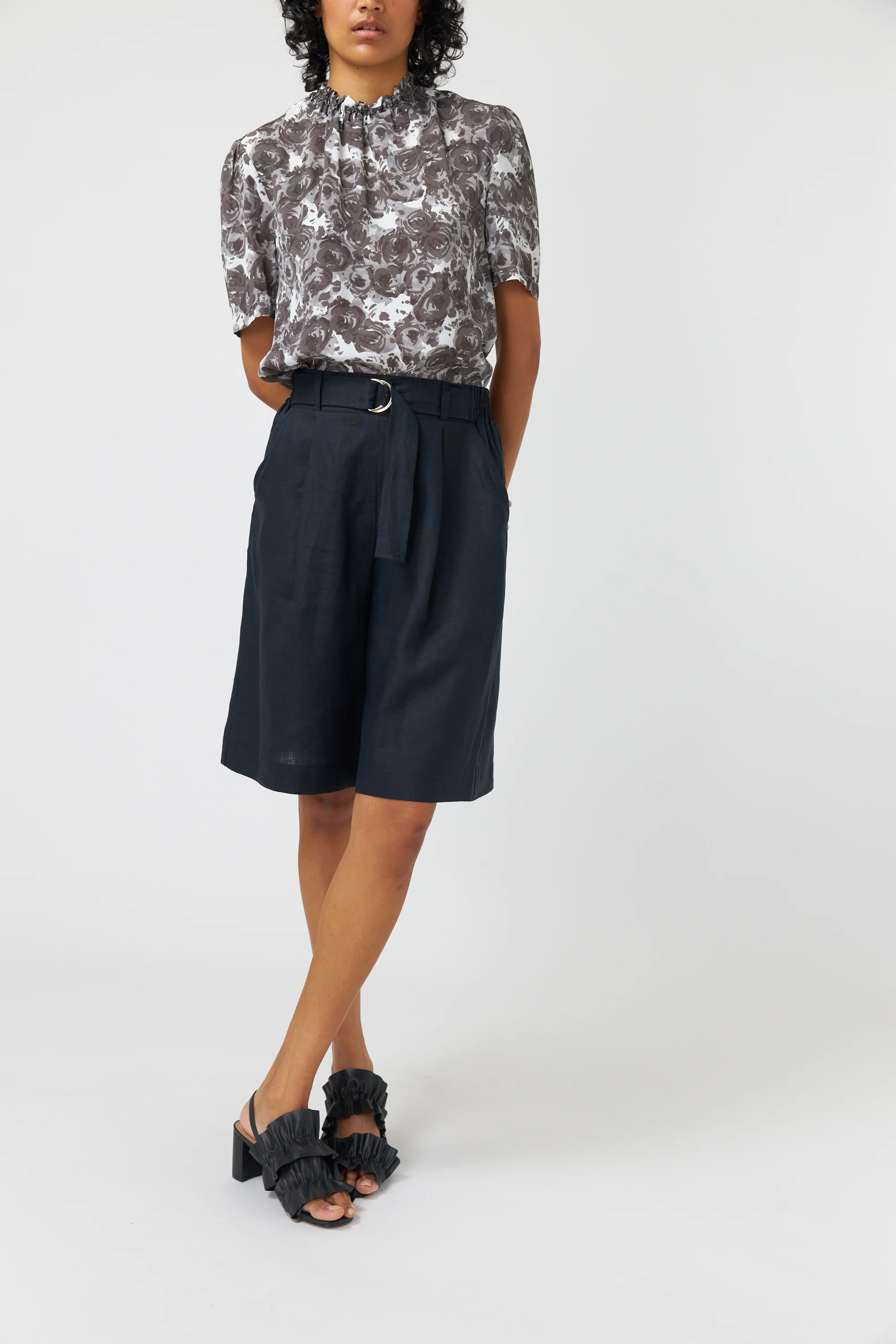 Kate Sylvester Laurette Short - Black - Image 4