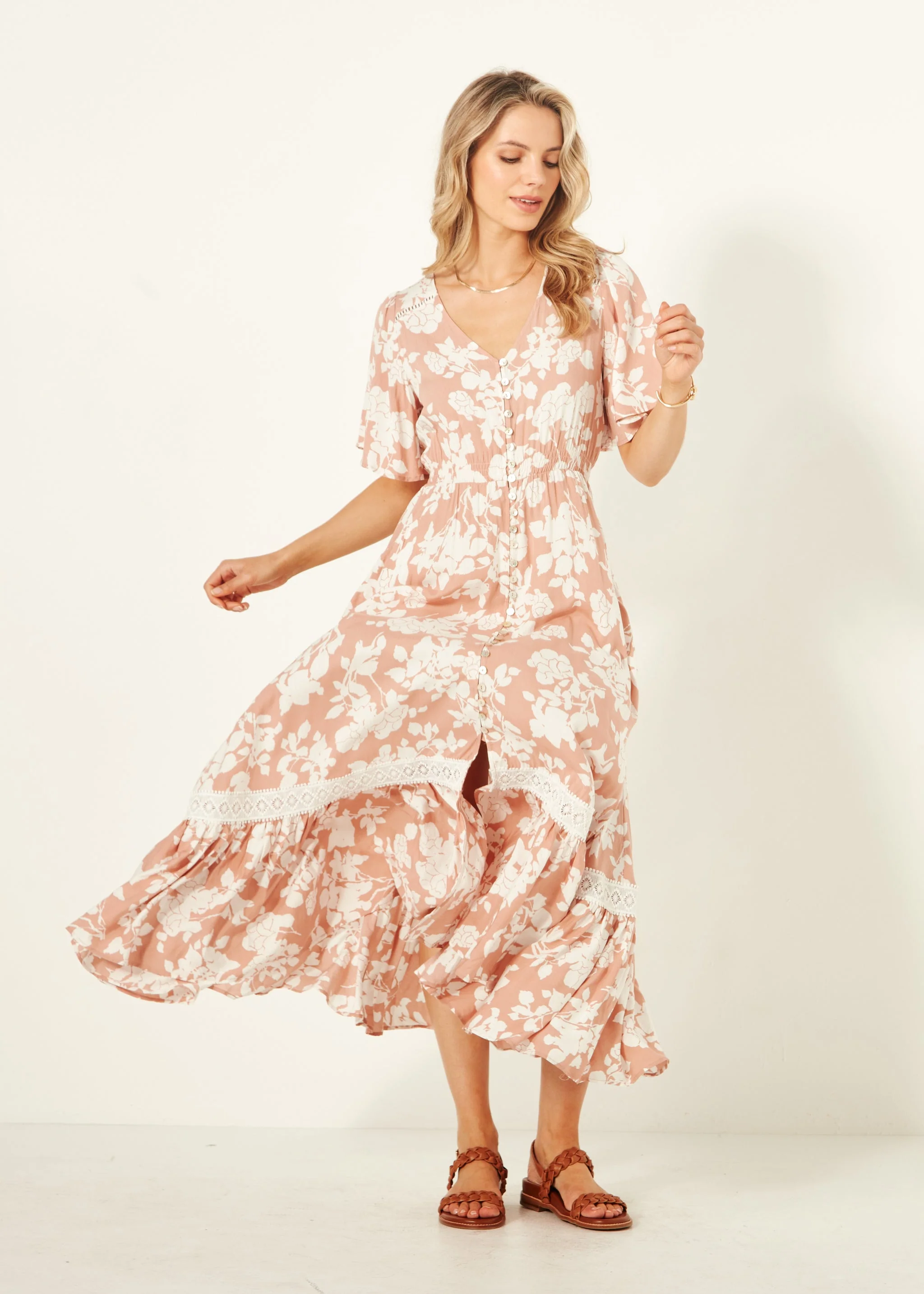 Lemon Tree Jolander Dress Nude Floral - Image 4