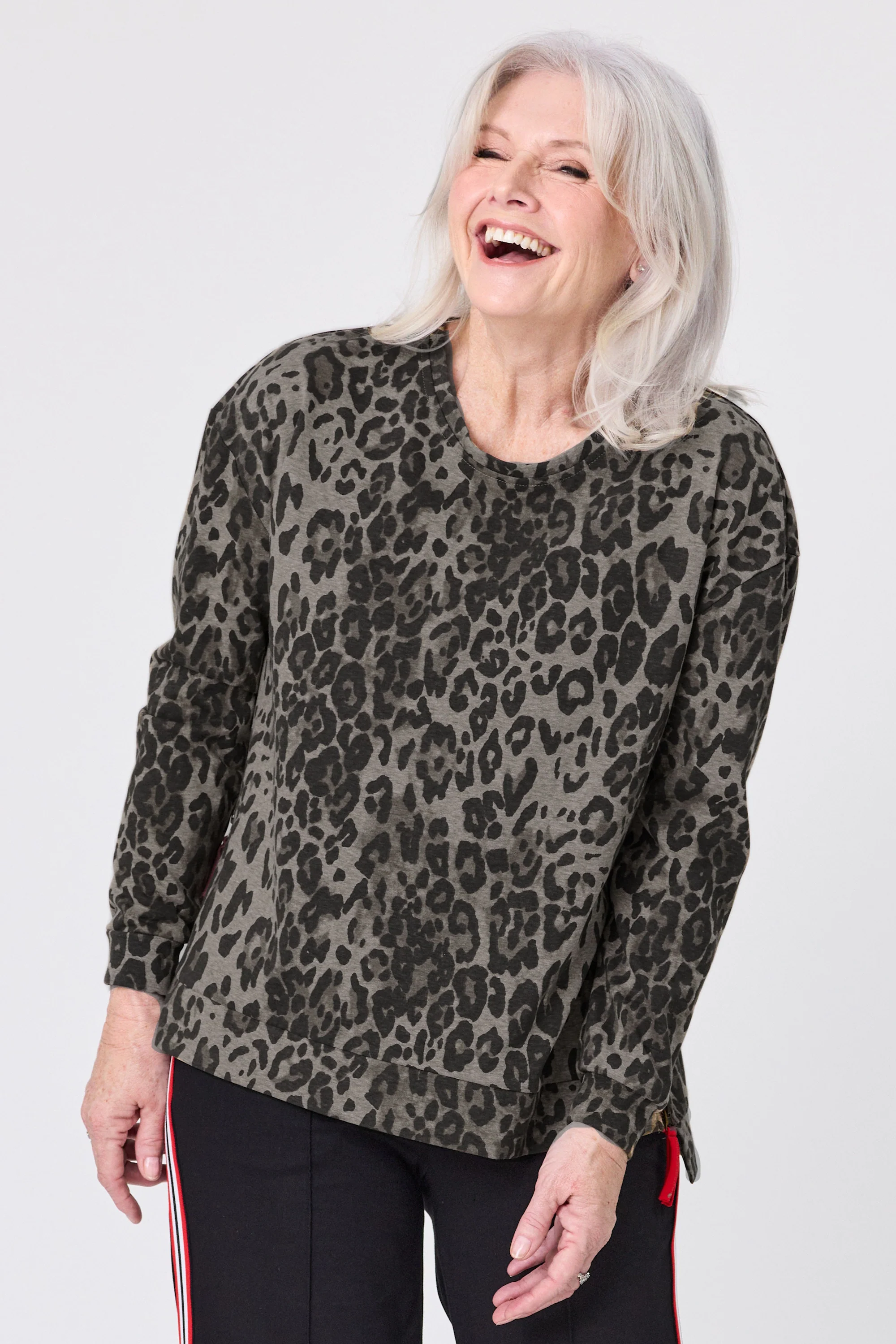 Lemon Tree Olga Top Grey Leopard - Image 2