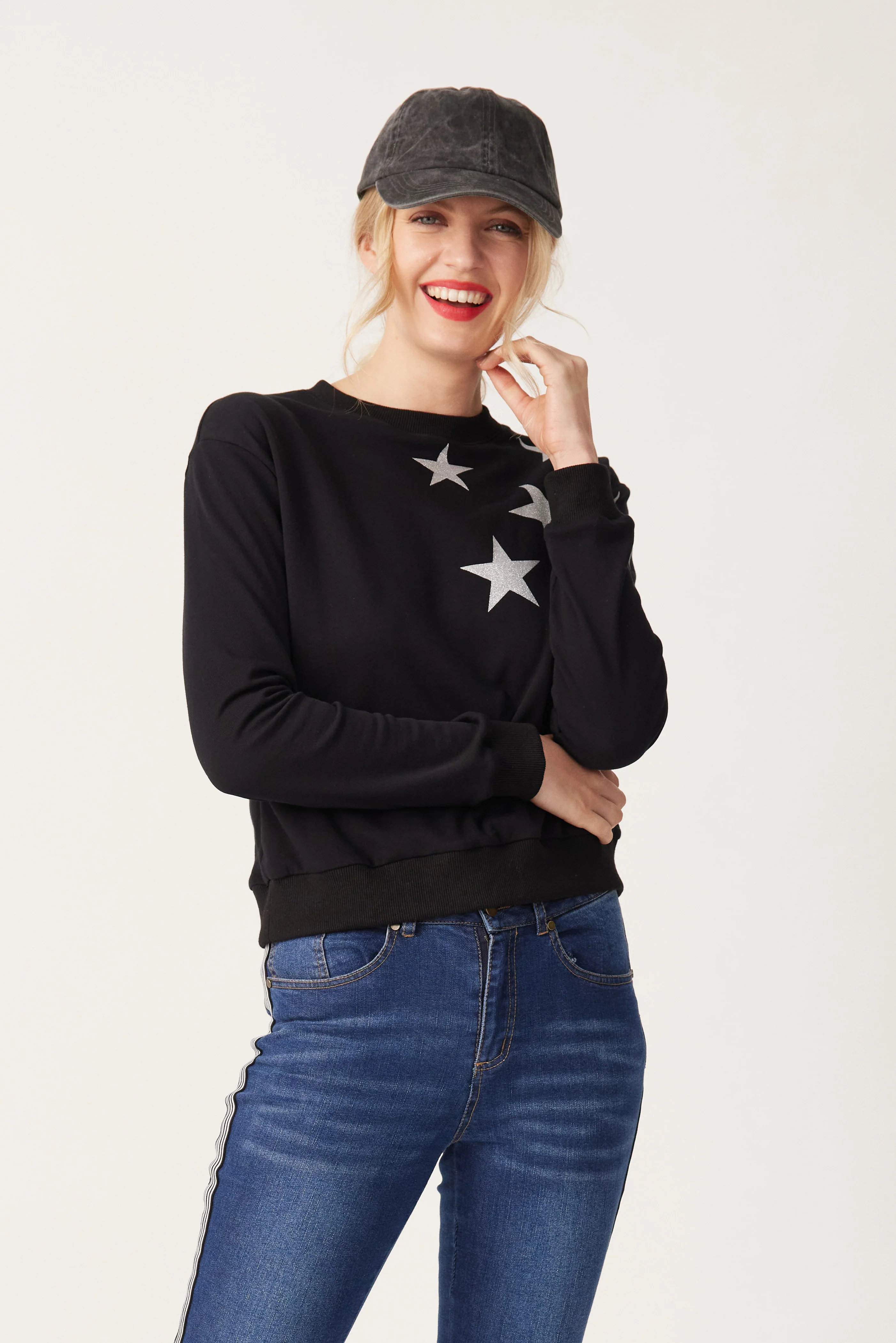 Lemon Tree Valerie Star Sweatchirt Black - Image 2