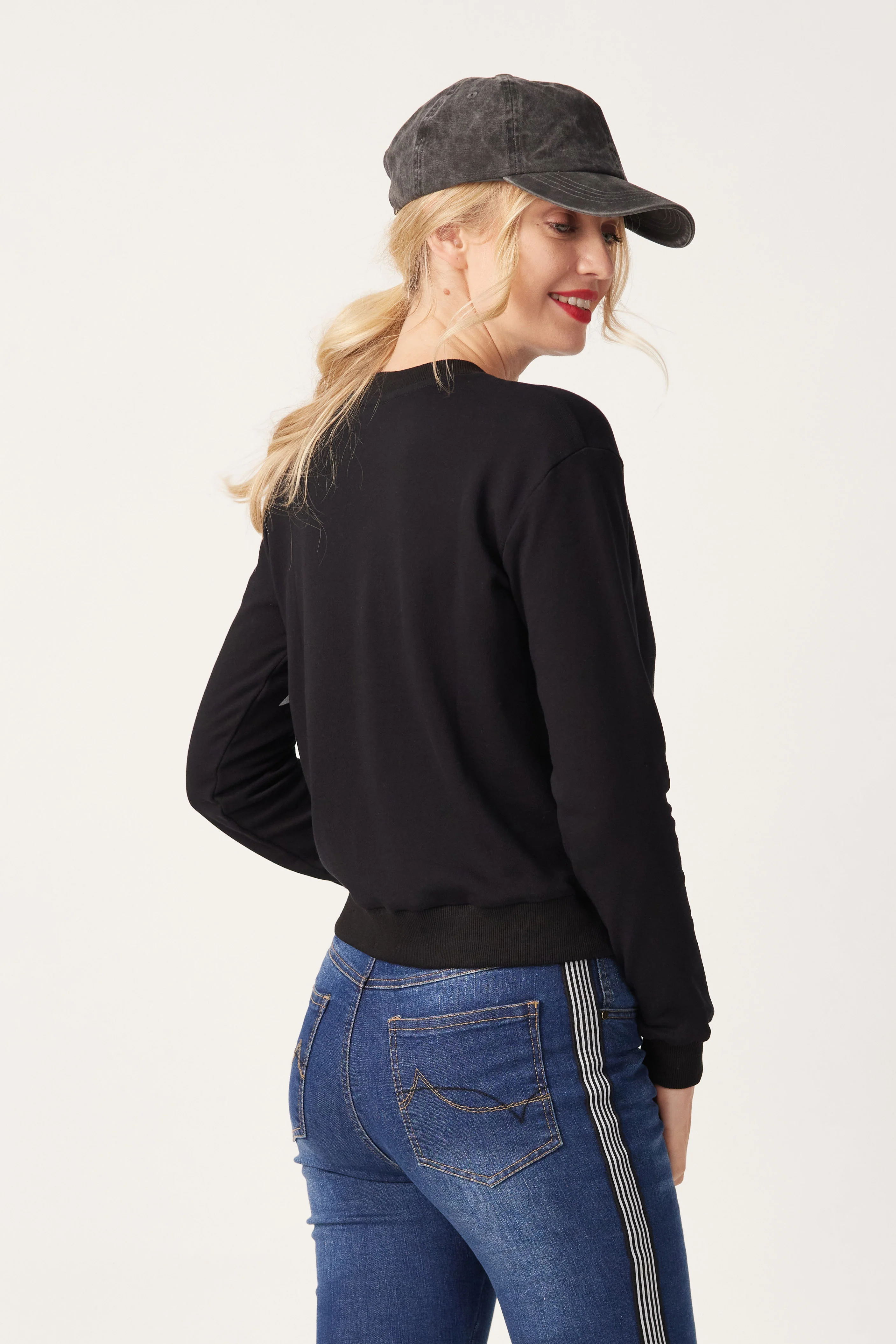 Lemon Tree Valerie Star Sweatchirt Black - Image 4