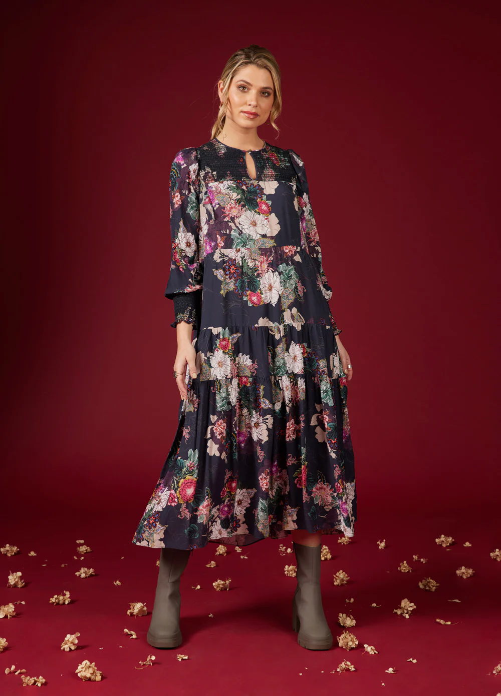 Loobies Story Amore Mio Midi Dress Indigo - Image 2