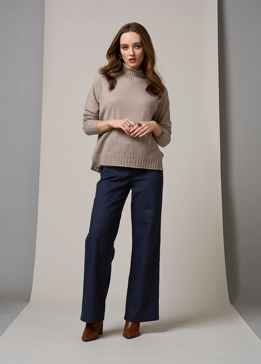 Loobies Story Bonnie Sweater- Walnut Marle - Image 2